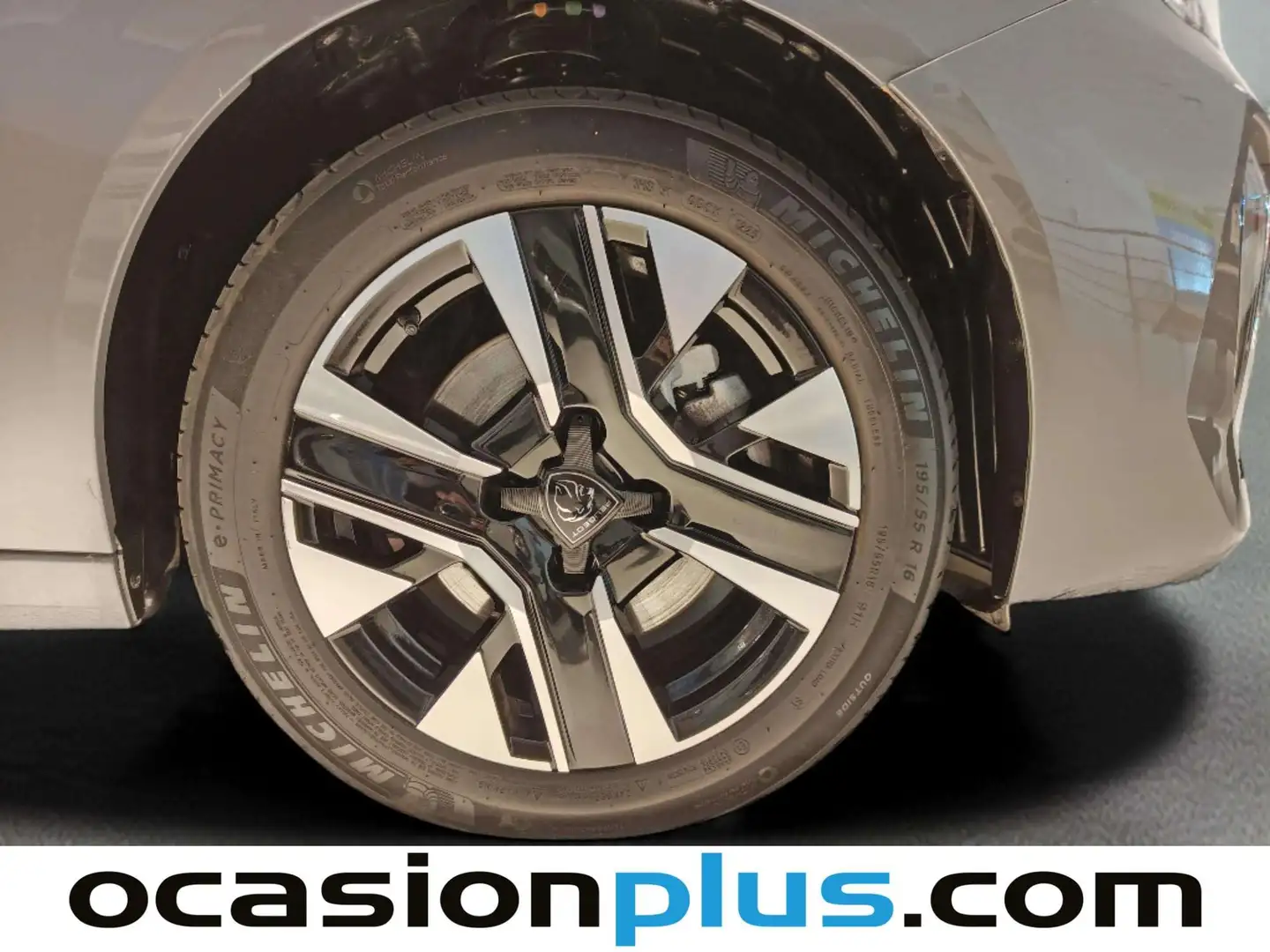 Foto Peugeot 208 Peugeot 208 PureTech 100 Allure (100 CV)