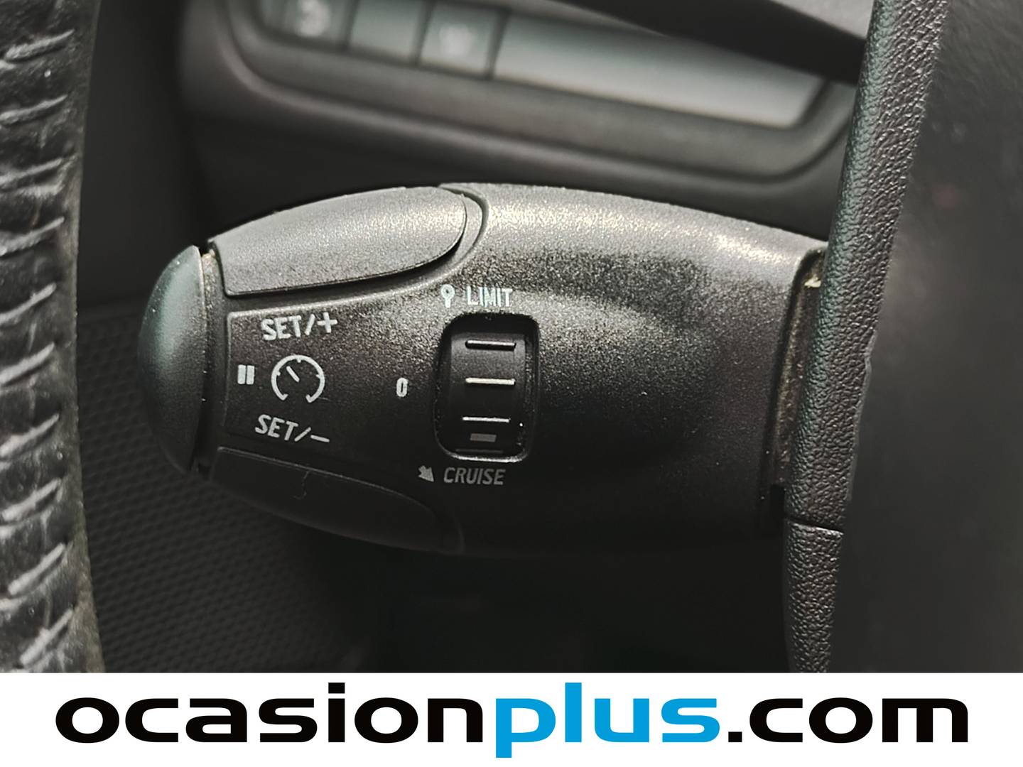 Foto Peugeot 2008 Peugeot 2008 PureTech 110 S&S Signature (110 CV)