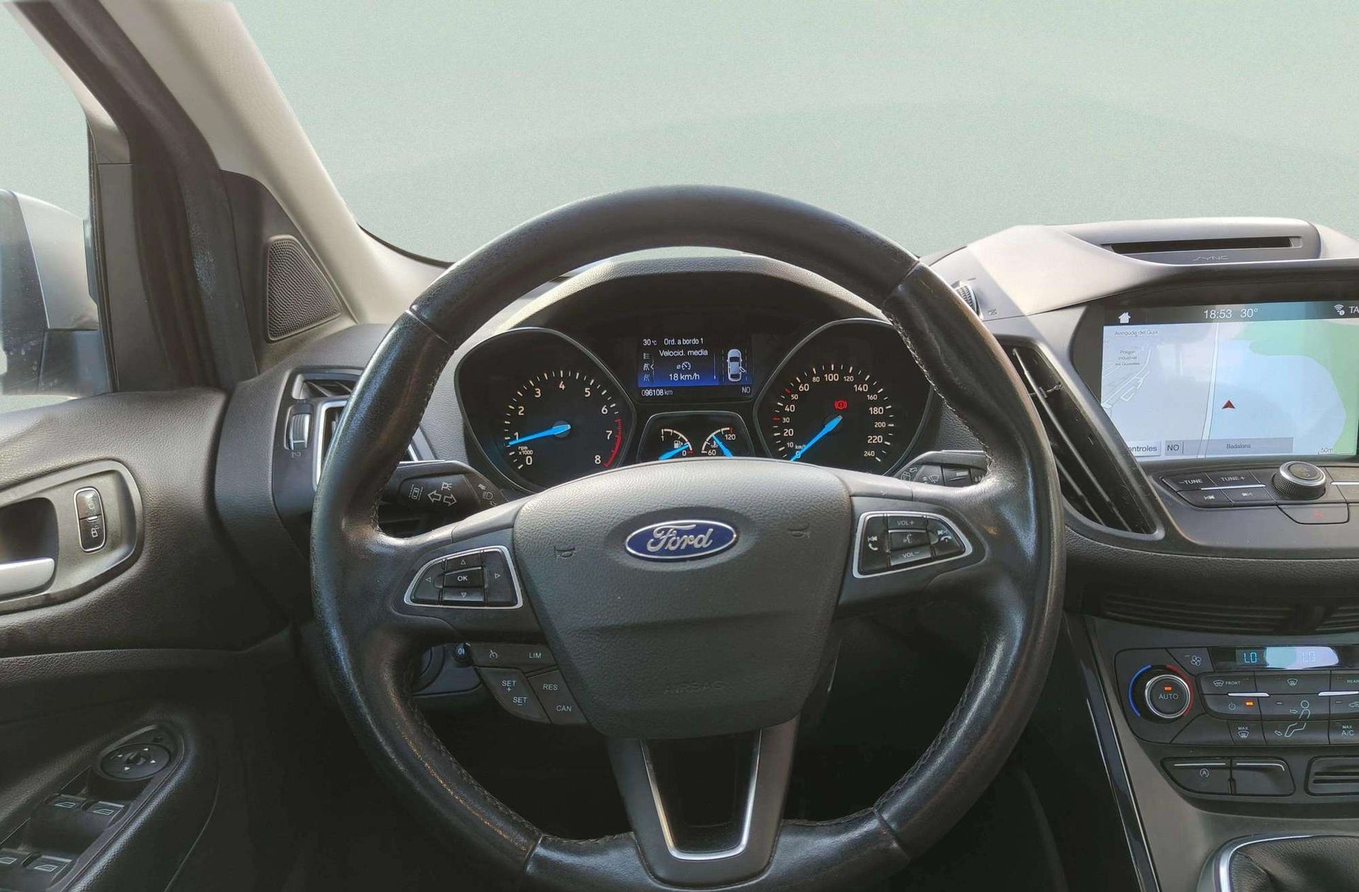Ford Kuga 1.5 EcoBoost Titanium 4x2 - foto 22