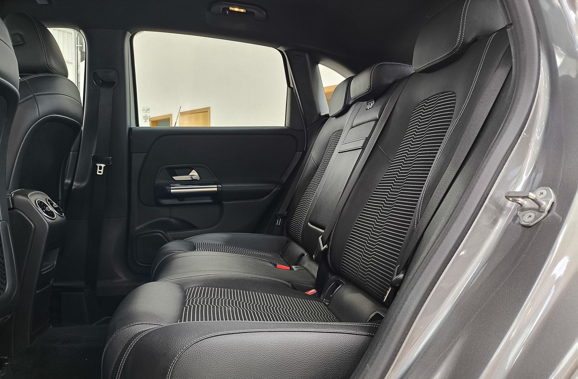 Mercedes-Benz Clase B 180 d - foto 11