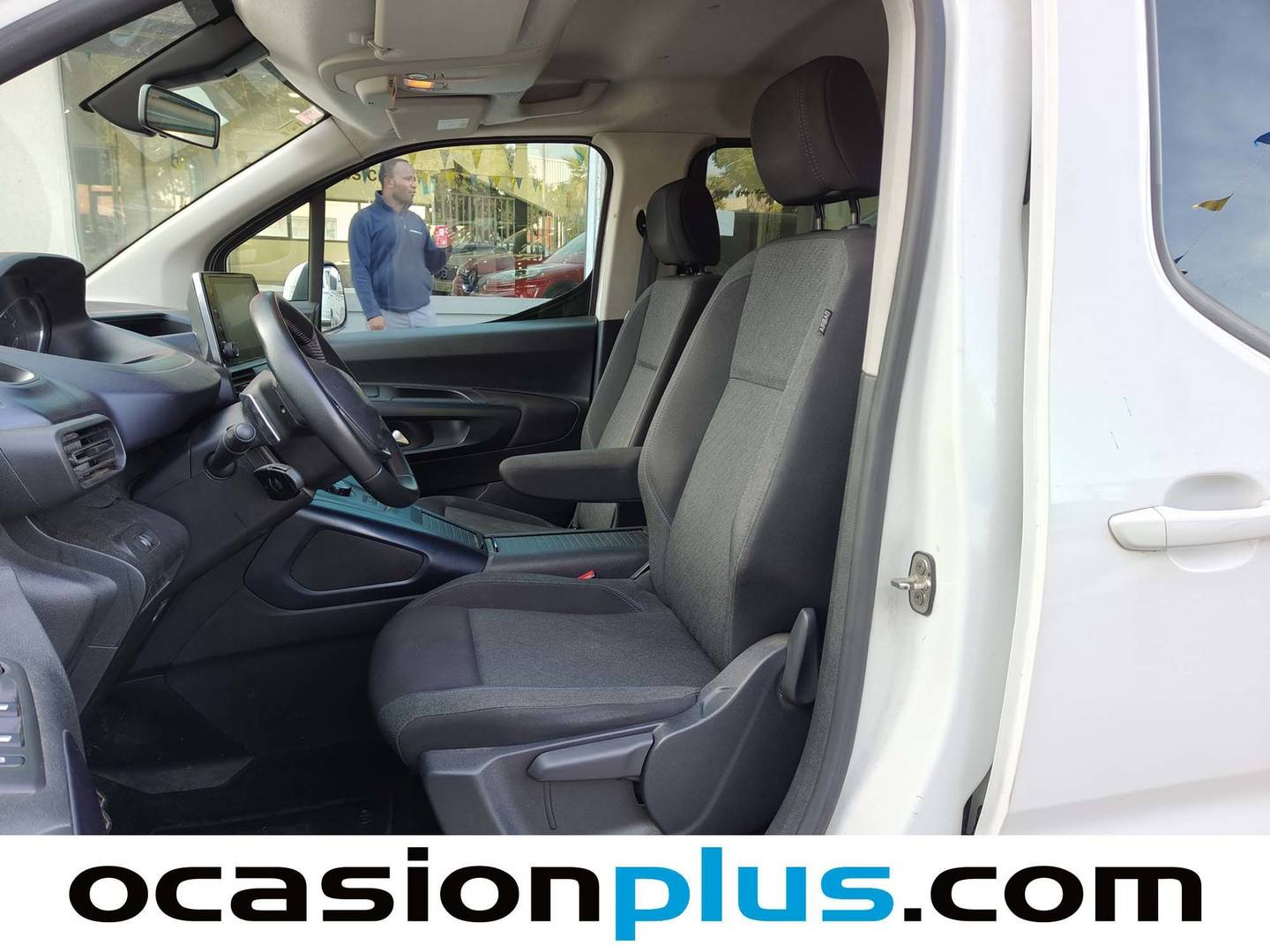 Peugeot Rifter Peugeot Rifter Allure Standard PureTech EAT8 (130 CV) automático