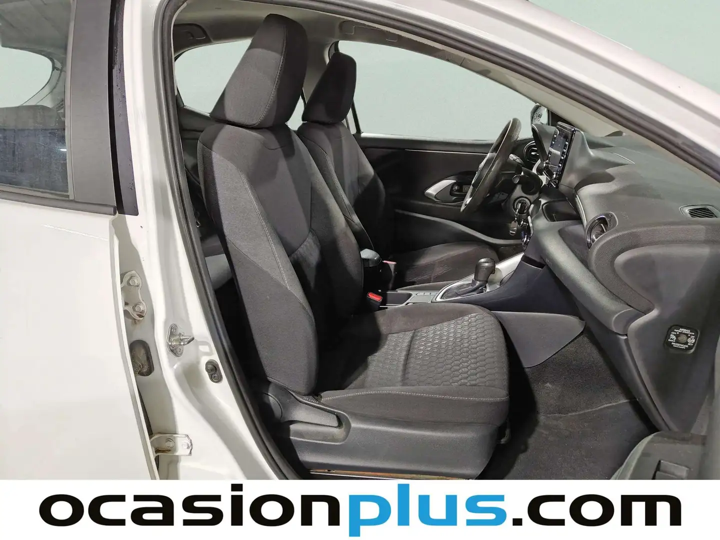 Foto Toyota Yaris Toyota Yaris 120H Business Plus (116 CV)