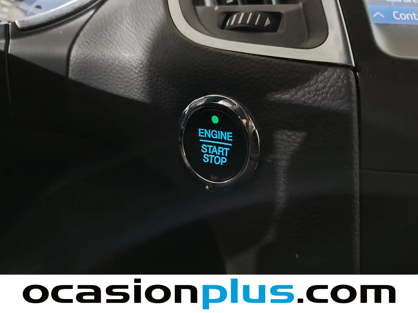 Foto Ford S-MAX Ford S-Max 2.5 Duratec FHEV ST-Line Auto (190 CV) 7 Plazas