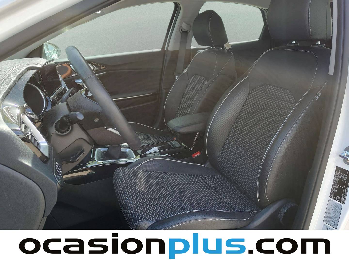 Foto asientos delanteros KIA XCeed KIA XCeed 1.5 MHEV iMT Tech  (160 CV)