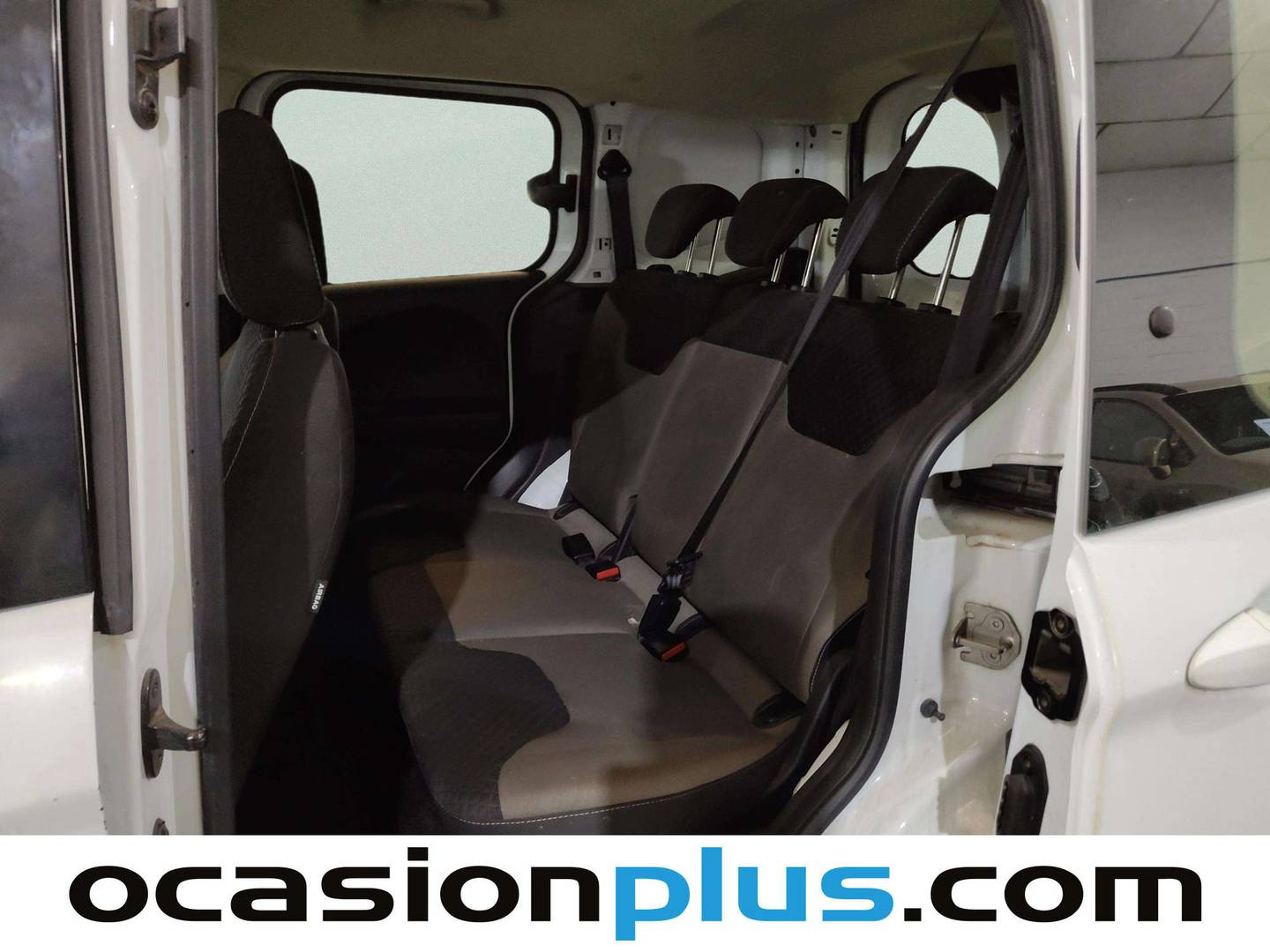 Foto asientos traseros Ford Transit Courier Ford Transit Courier Kombi 1.5 TDCi Trend (100 CV)