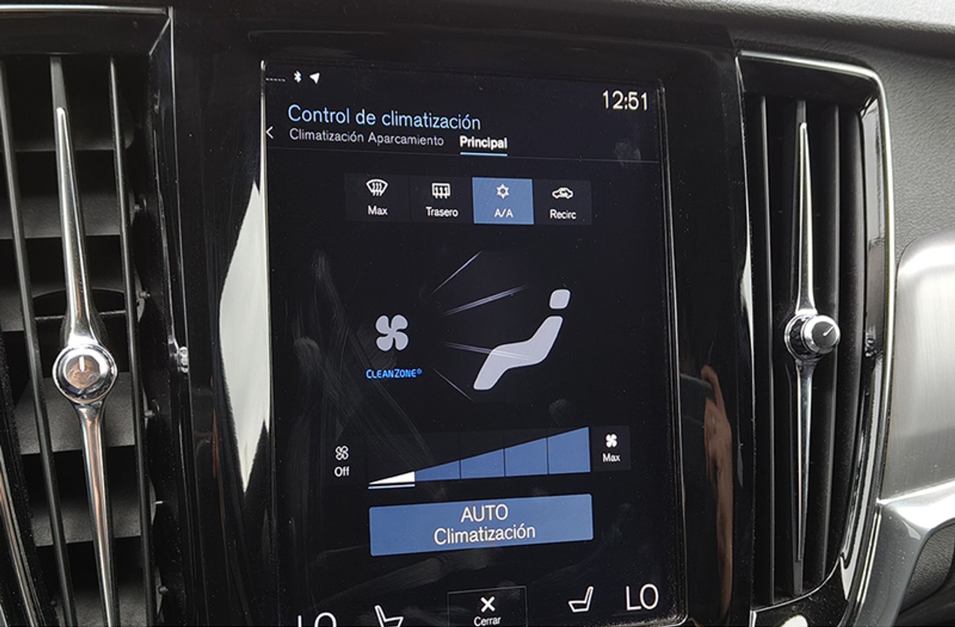 Volvo V90 D4 Momentum - foto 33