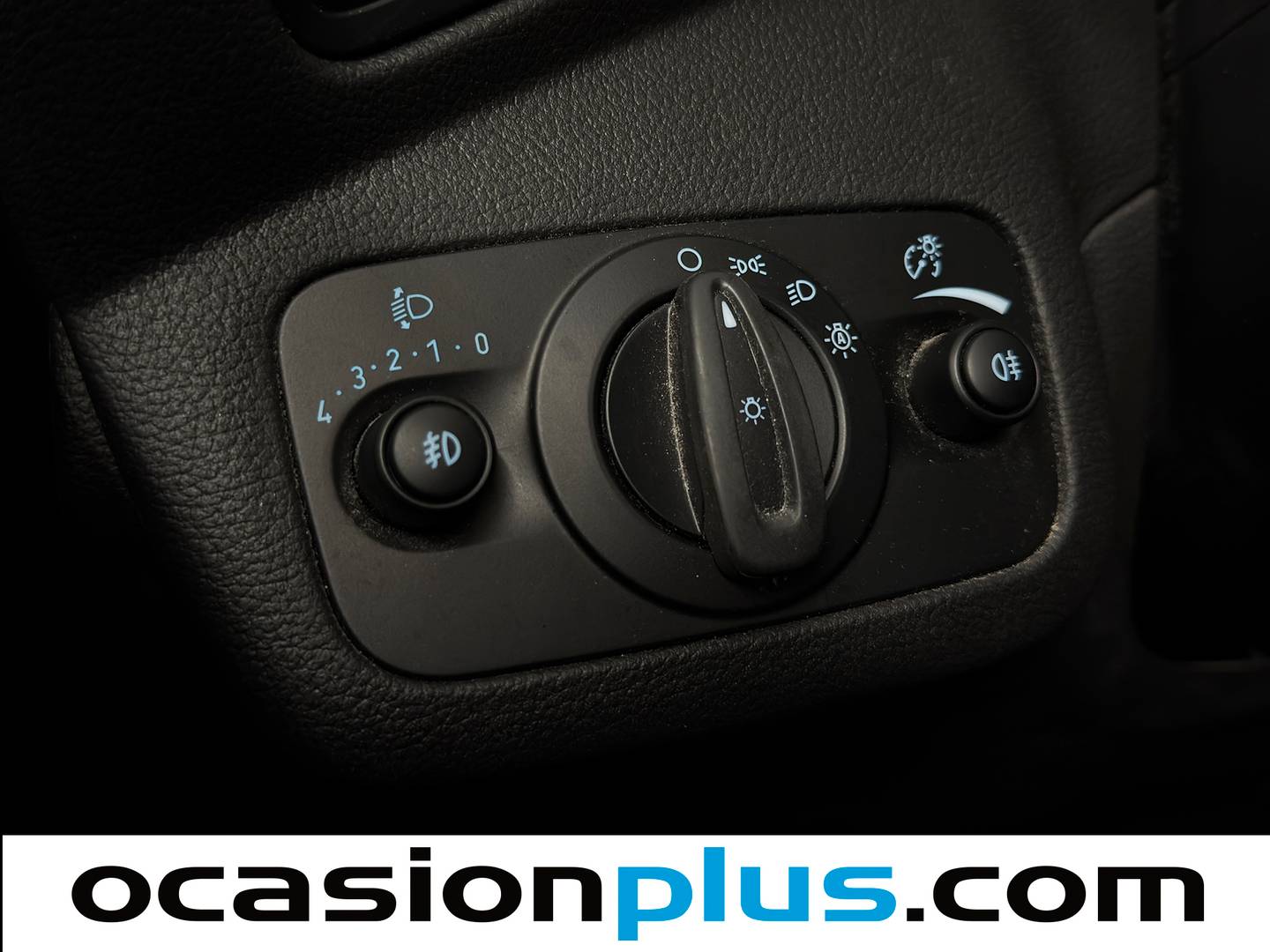 Extras y acabados del Ford C-Max Ford C-Max 1.0 EcoBoost Trend+ (125 CV)