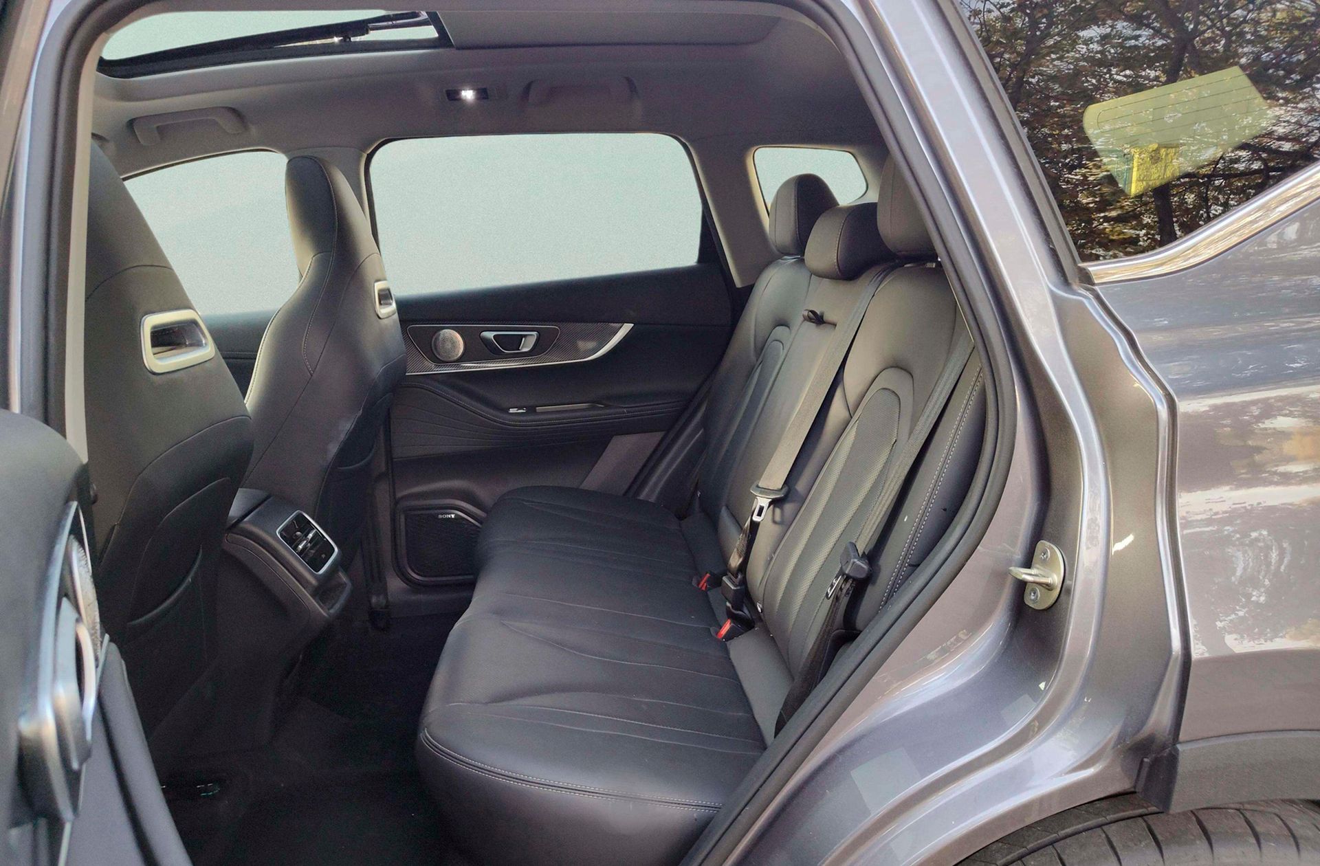 Ebro s700 1.6 T-GDi Luxury 7 DCT - foto 13