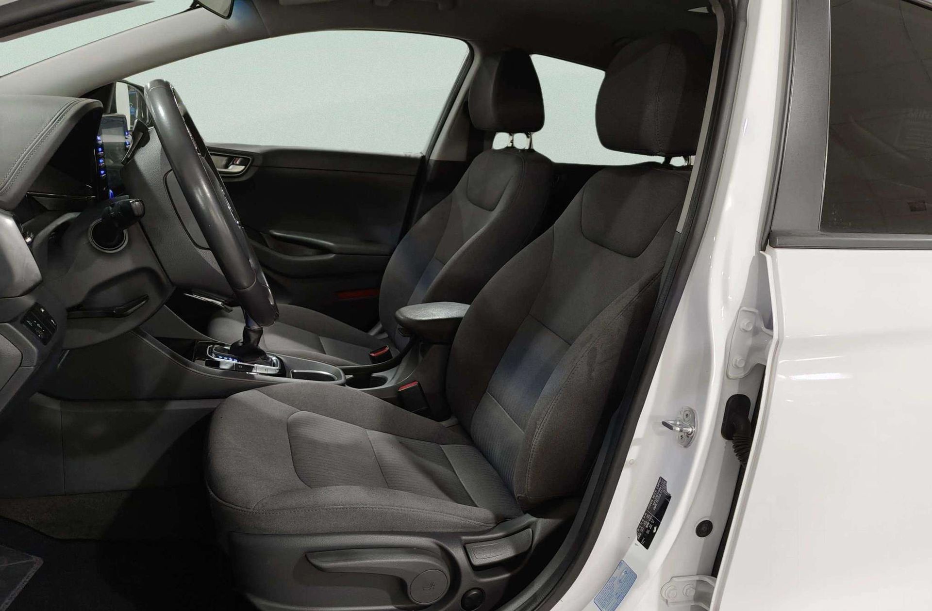 Hyundai Ioniq 1.6 GDI HEV Klass - foto 10