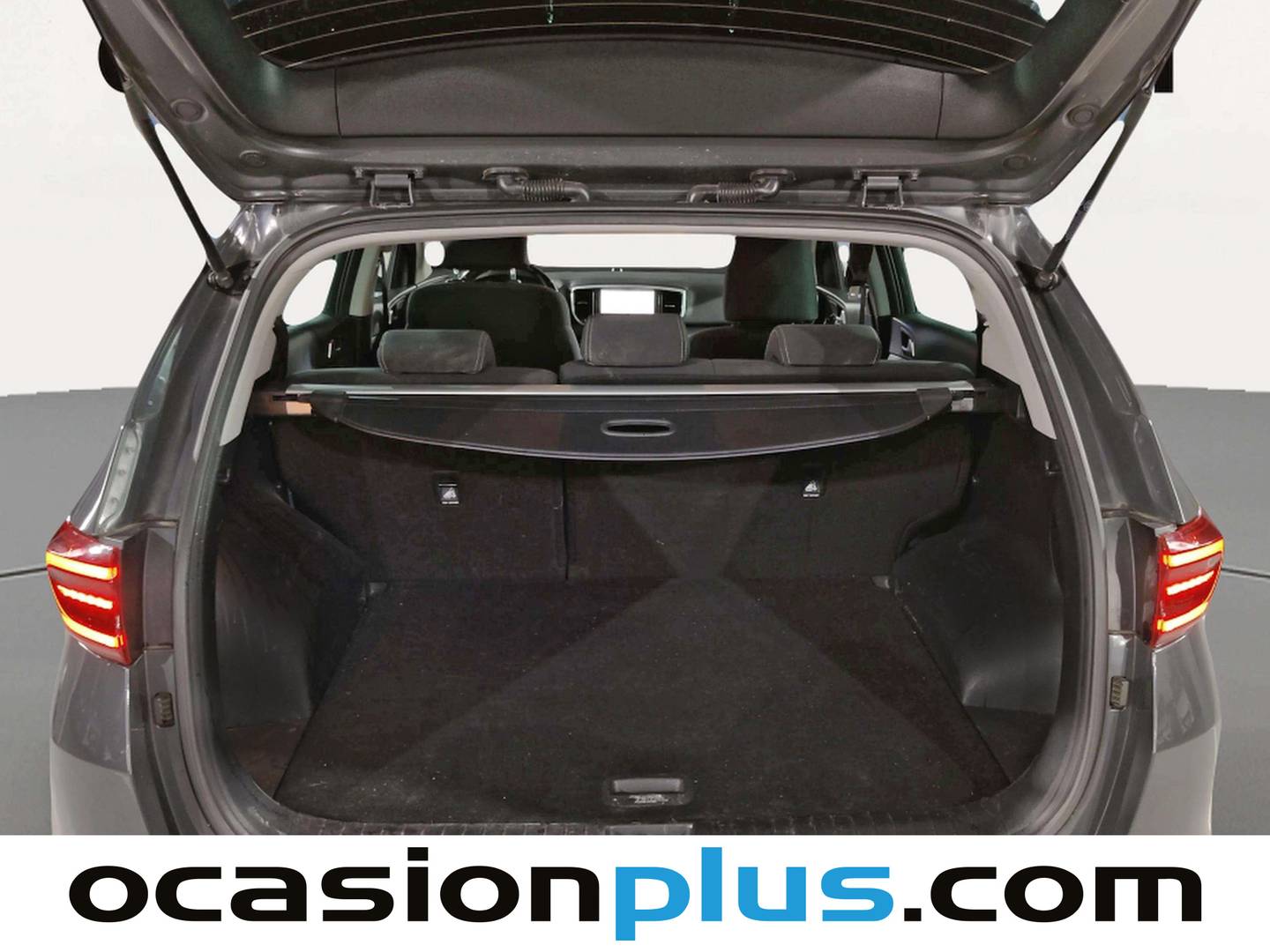 Fotos maletero KIA Sportage KIA Sportage 1.6 CRDi MHEV Drive Plus 4x2 (136 CV)