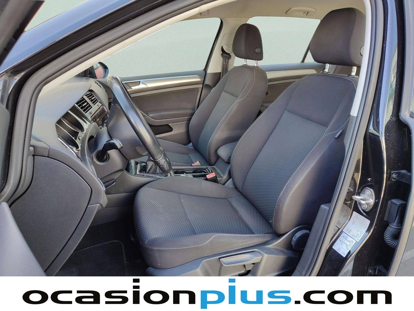 Foto asientos delanteros Volkswagen Golf Volkswagen Golf Business 1.0 TSI (110 CV)