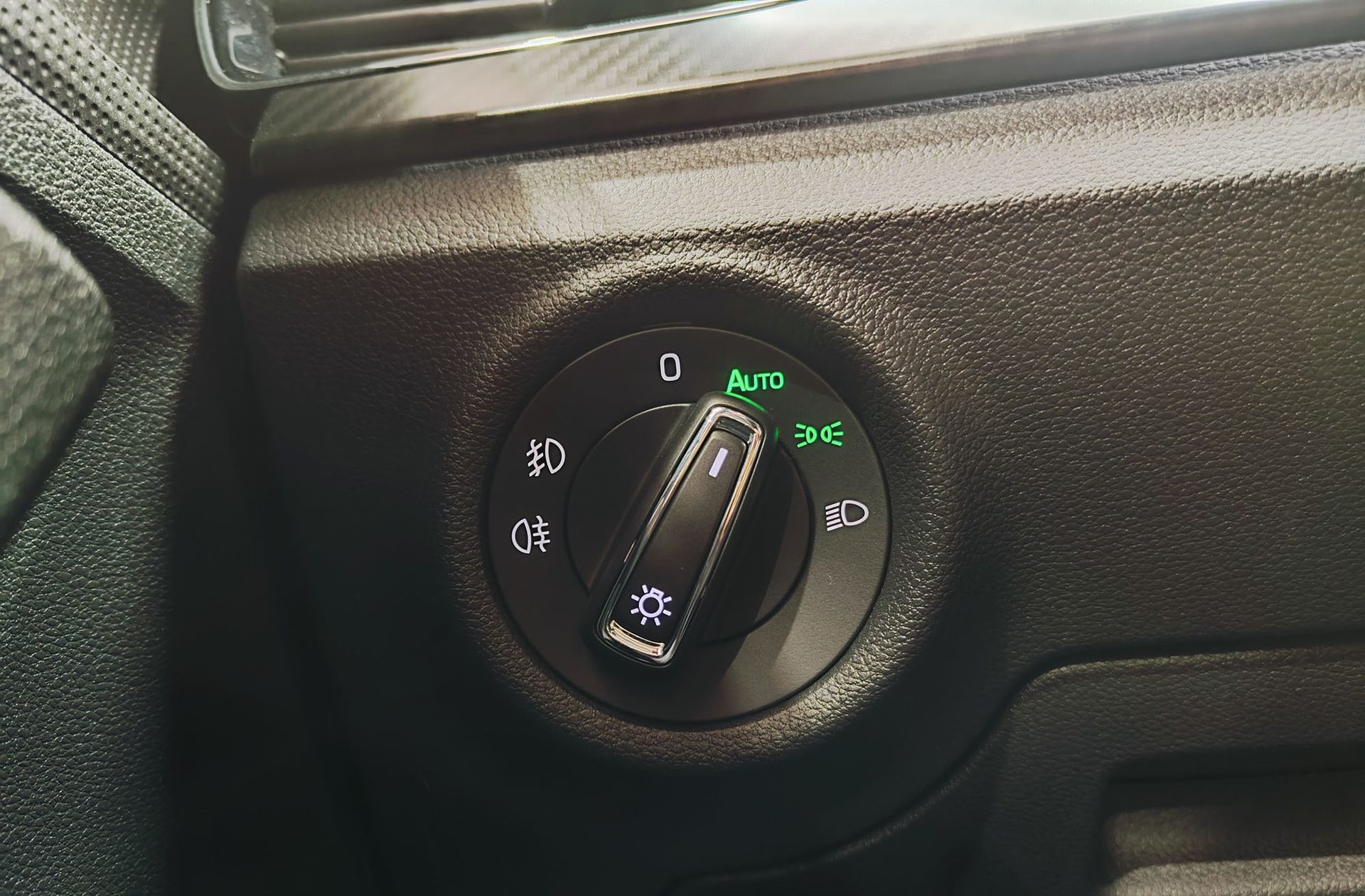 Škoda Kamiq 1.5 TSI Monte Carlo - foto 25