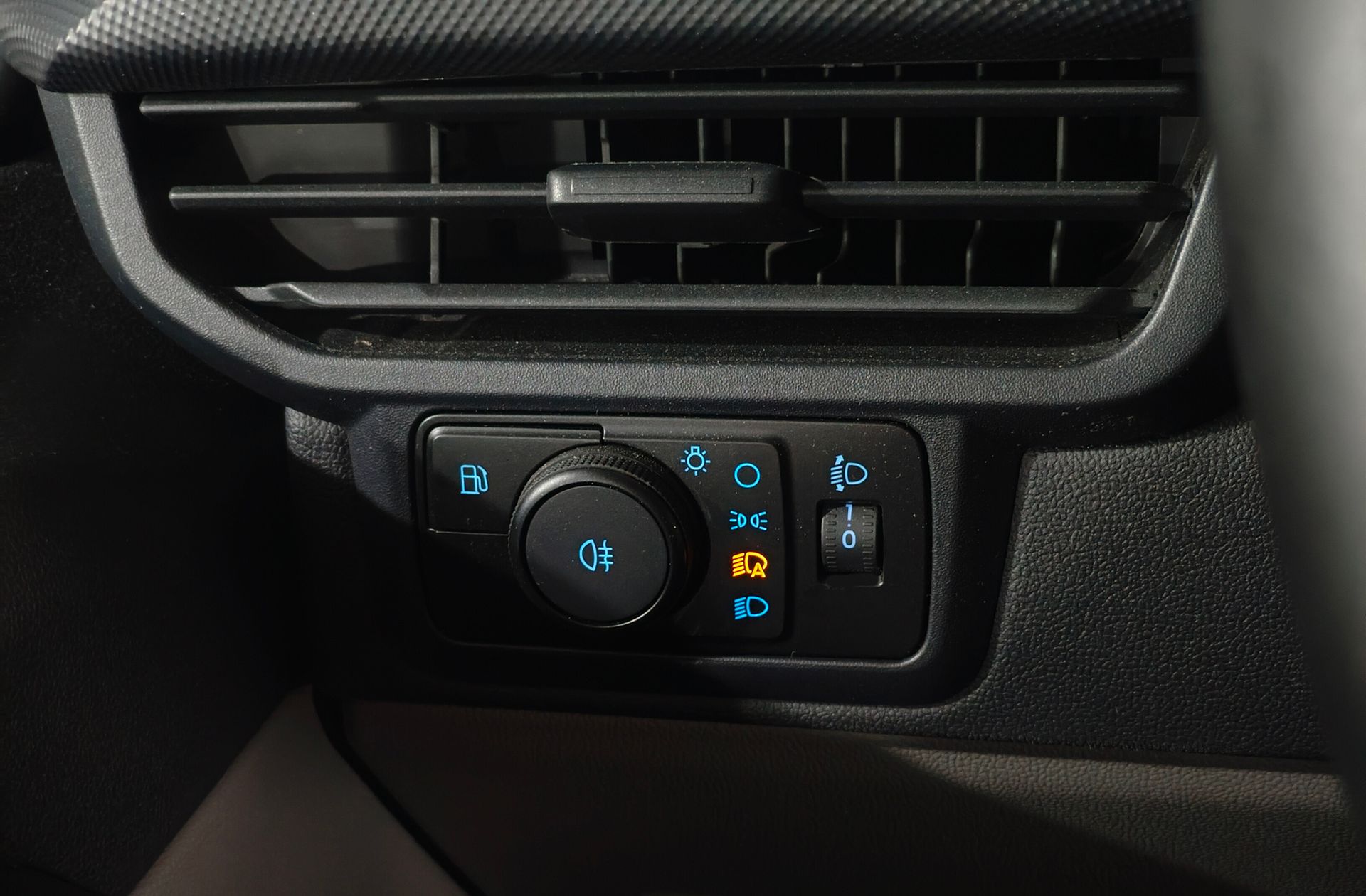 Ford Transit Custom 2.5 Duratec PHEV 320 L1 Trend - foto 26