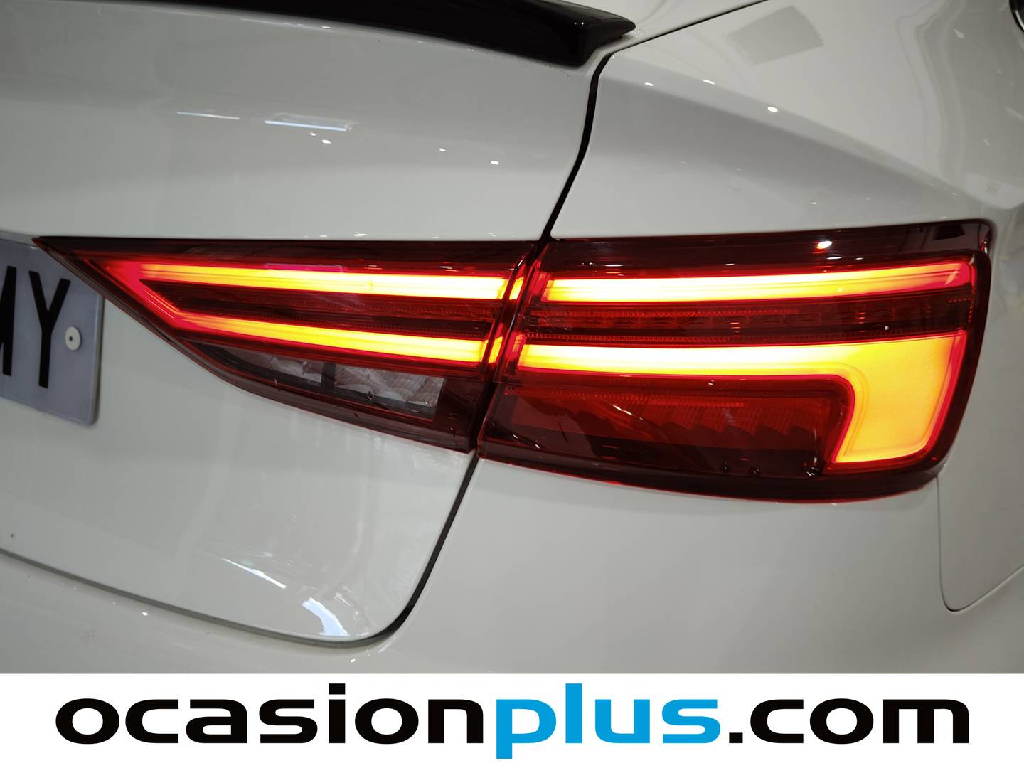 Audi A3 Audi A3 Sedan 1.5 TFSI CoD EVO S Line edition S Tronic (150 CV) gasolina