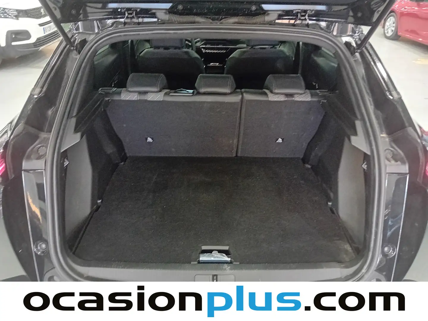 Foto Peugeot 2008 Peugeot 2008 Allure Hybrid eDCS6 (145 CV)