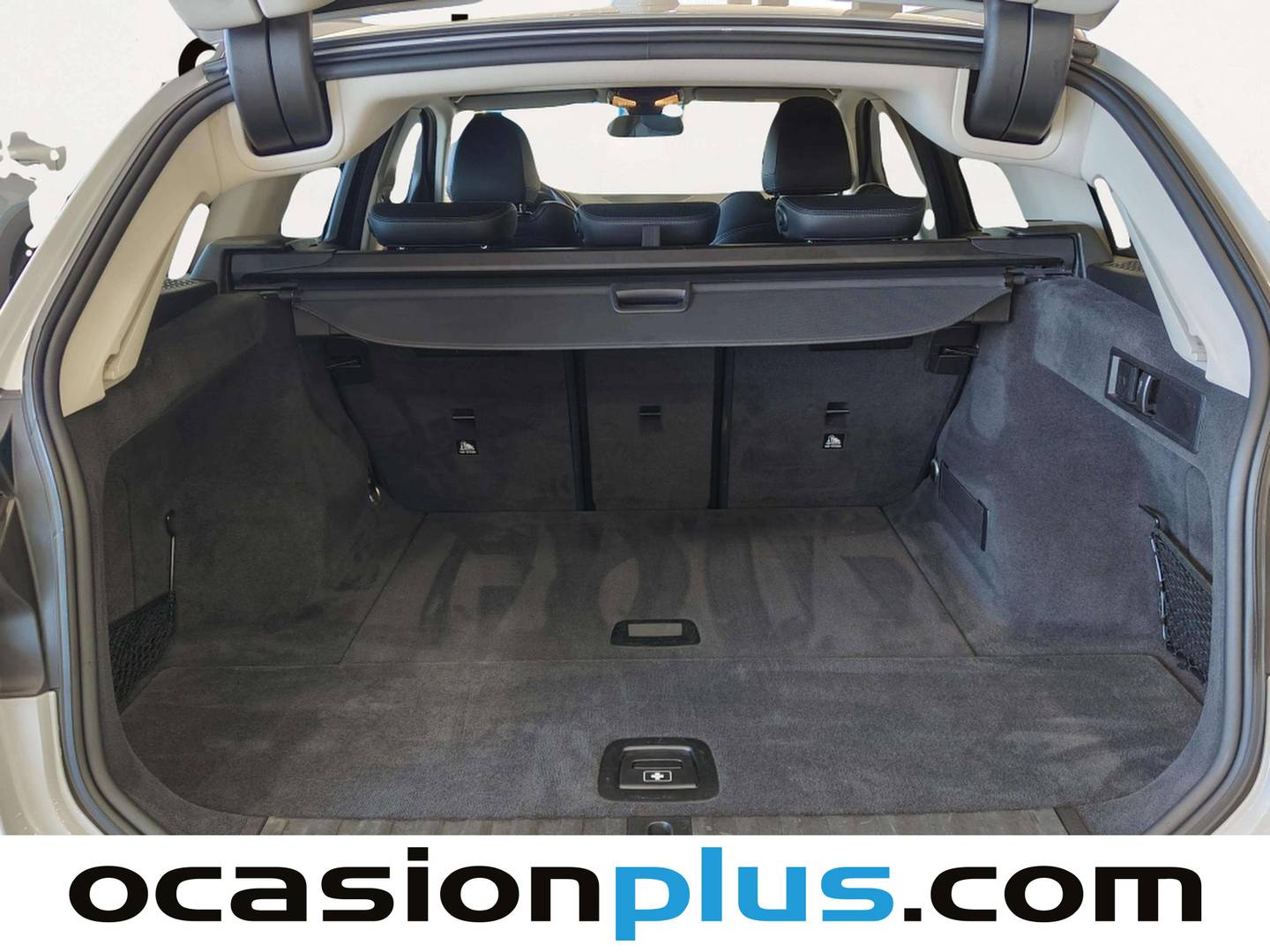 Fotos maletero BMW Serie 3 BMW Serie 3 318d Touring (150 CV)