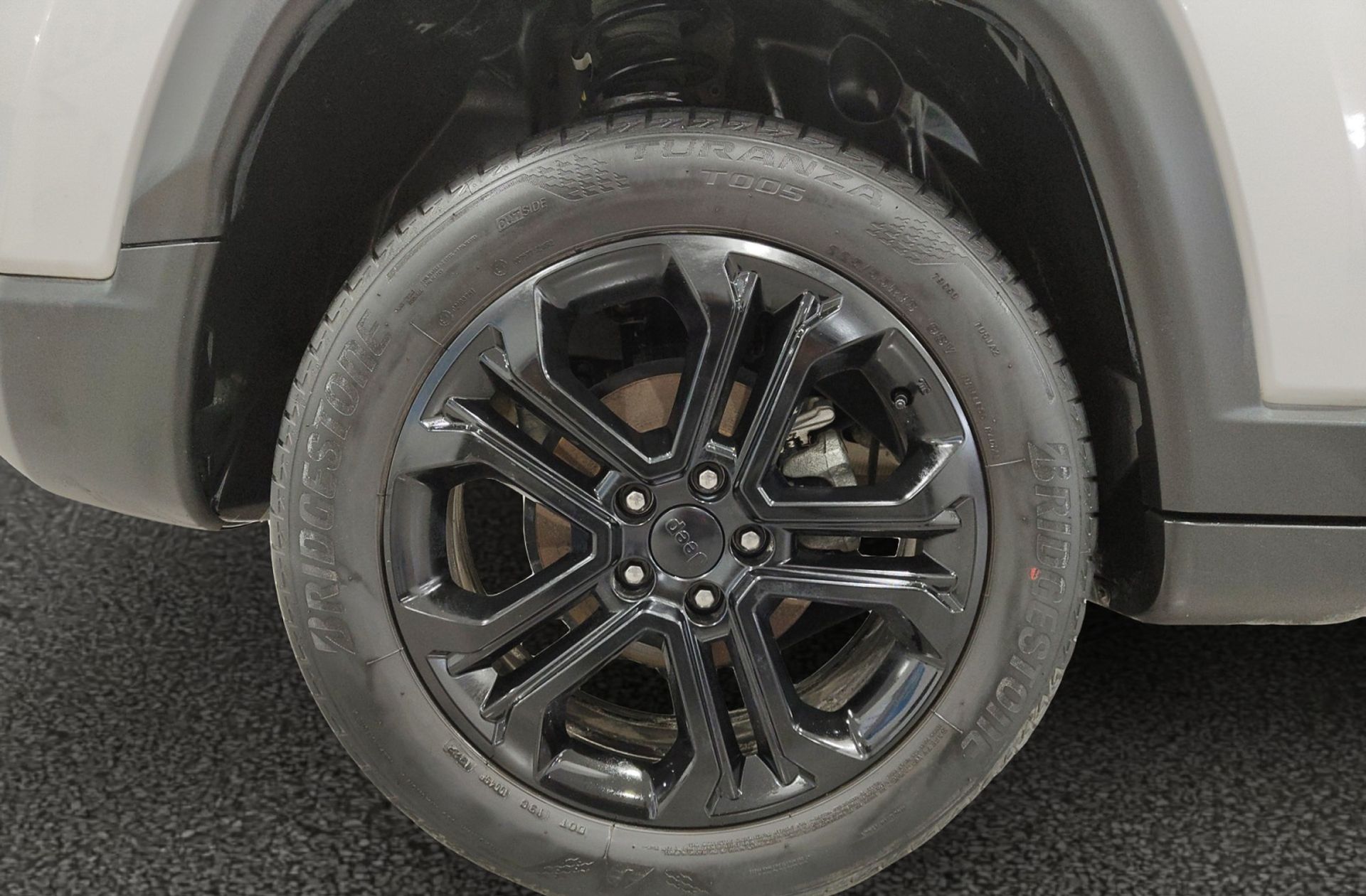 Jeep Compass 1.3 Gse Night Eagle FWD - foto 37