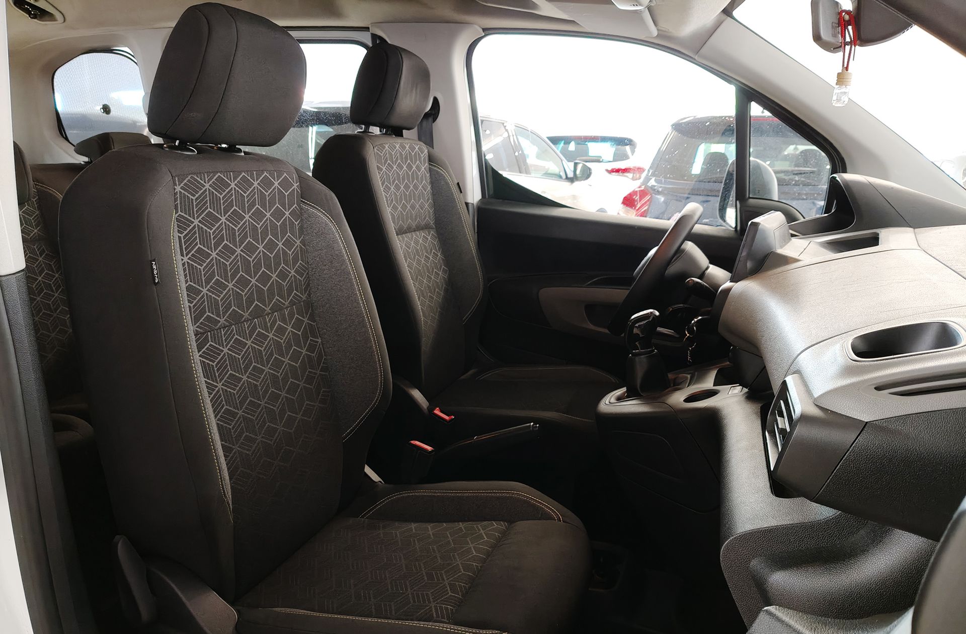 Peugeot Rifter BlueHDi 75 Active Standard - foto 15