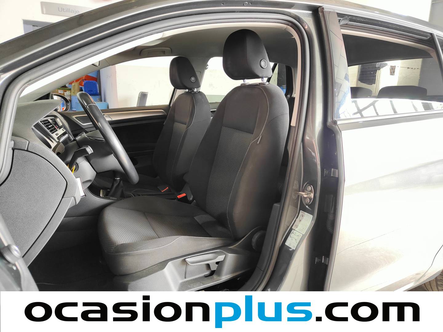 Foto asientos delanteros Volkswagen Golf Volkswagen Golf Advance 1.6 TDI (115 CV)