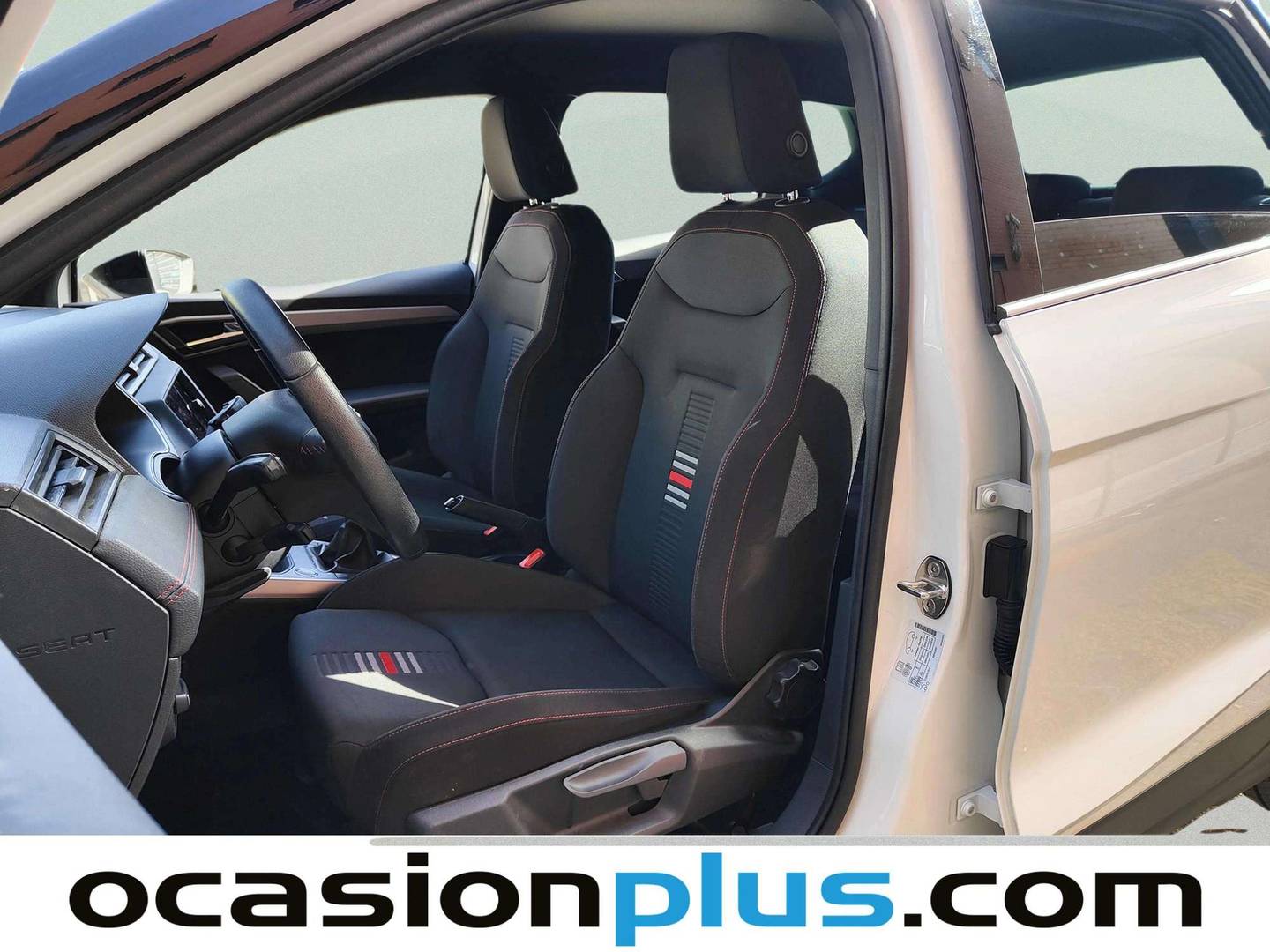 Foto asientos delanteros Seat Arona SEAT Arona 1.0 TSI FR Go2 81 kW (110 CV)