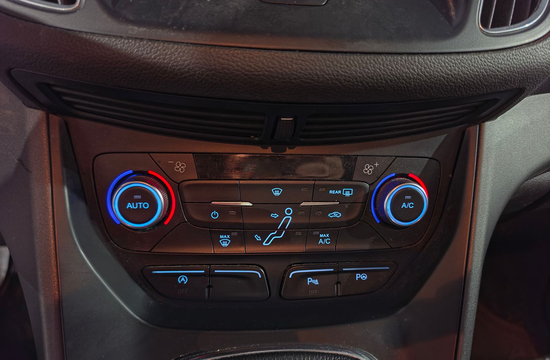 Ford Grand C-Max 1.0 EcoBoost Trend 7 plazas - foto 26