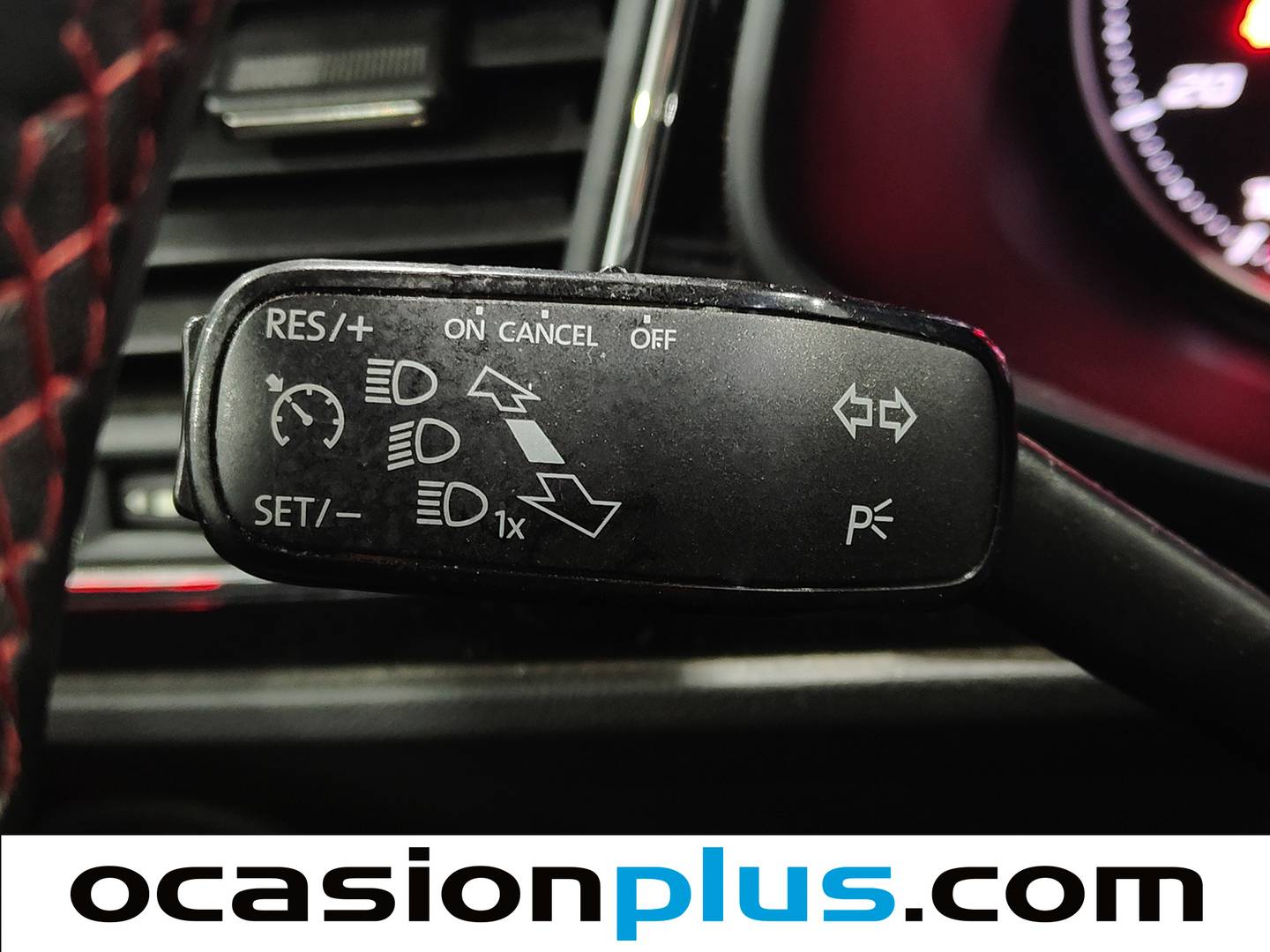 Foto Seat León SEAT León 1.4 TSI S&S ACT FR Plus DSG7 (150 CV)