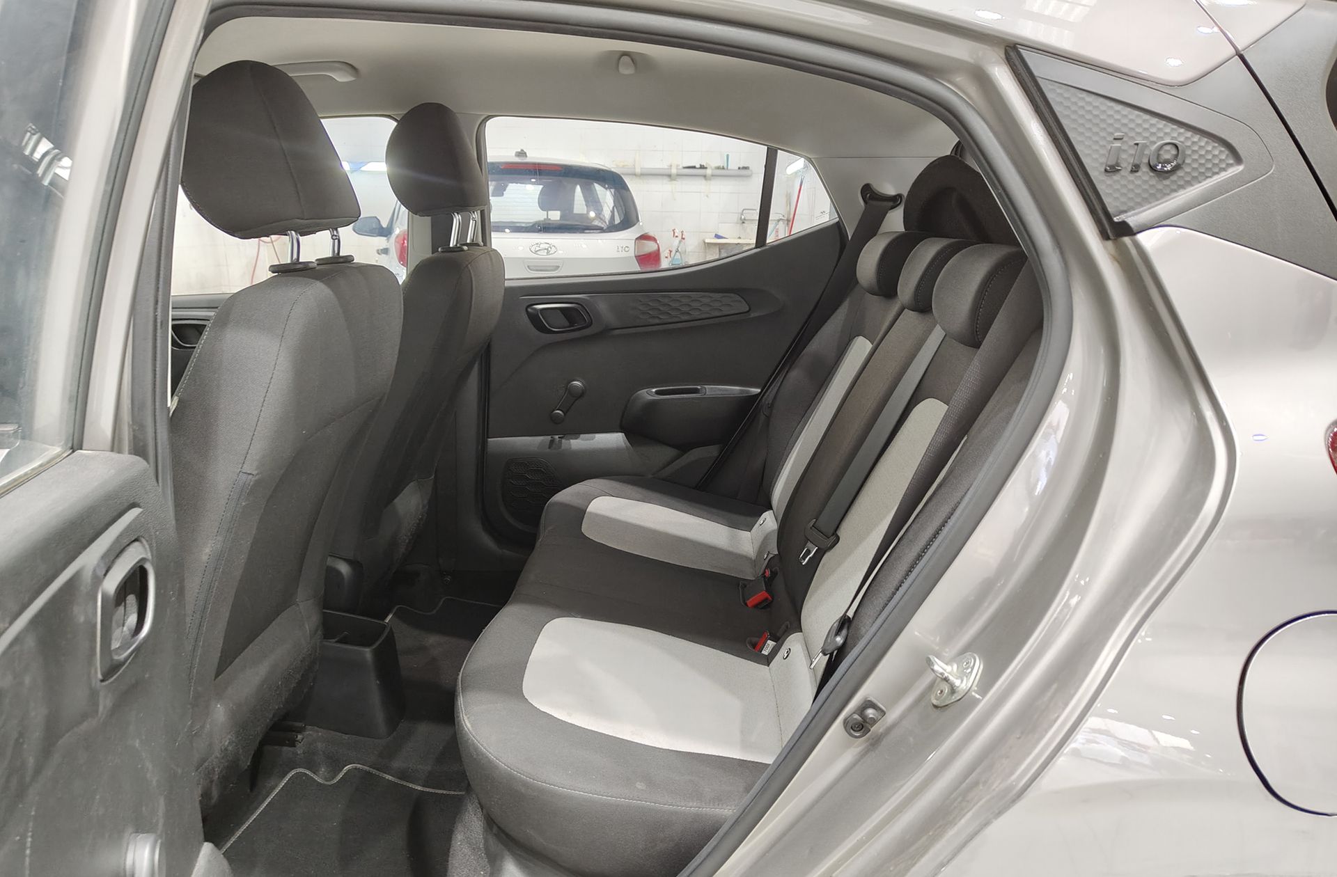 Hyundai i10 1.0 Klass - foto 9