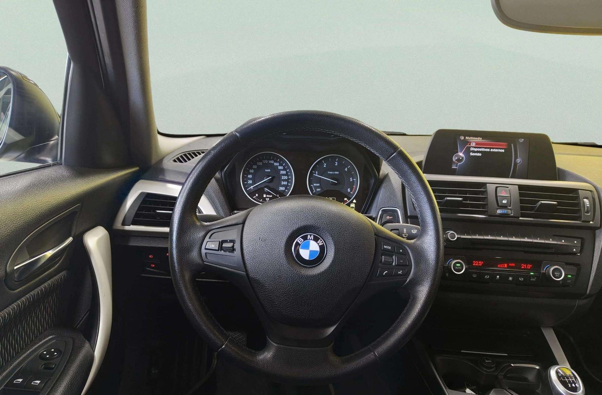 BMW Serie 1 118d xDrive - foto 21