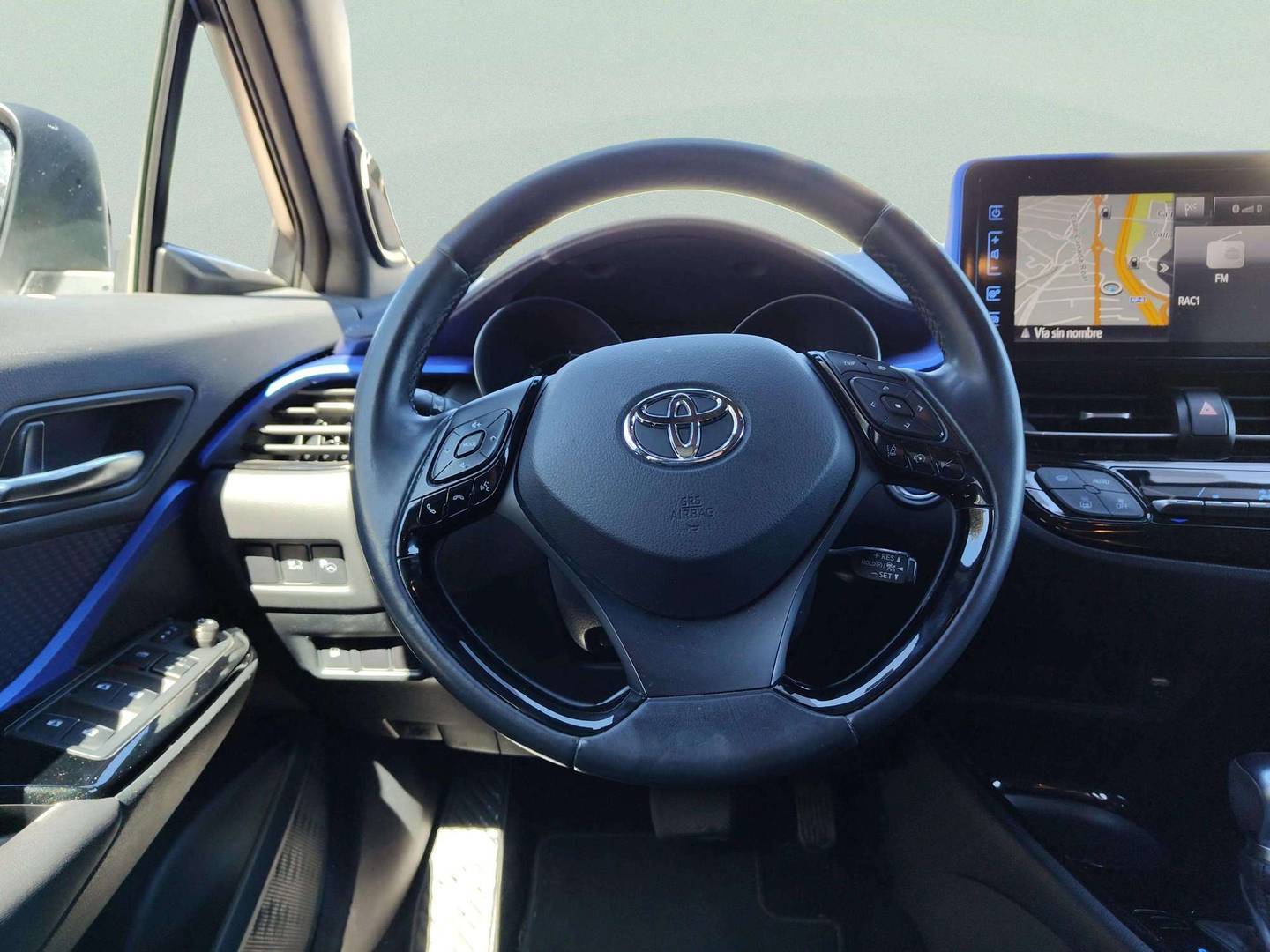 Toyota C-HR Toyota C-HR 1.8 125H Launch Edition (122 CV) de ocasión