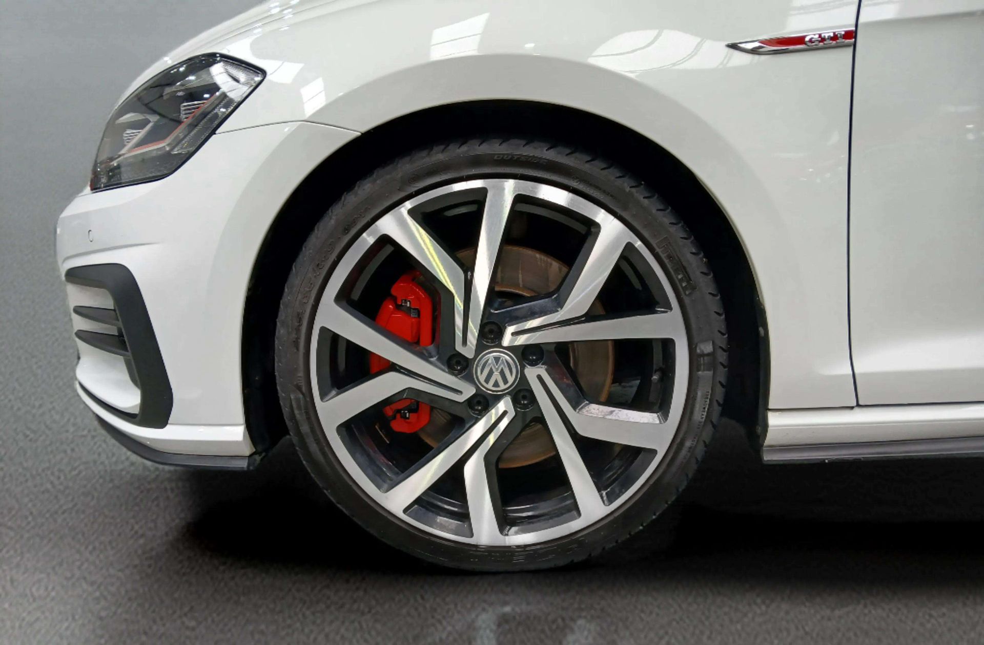 Volkswagen Golf GTI Performance 2.0 TSI DSG - foto 40