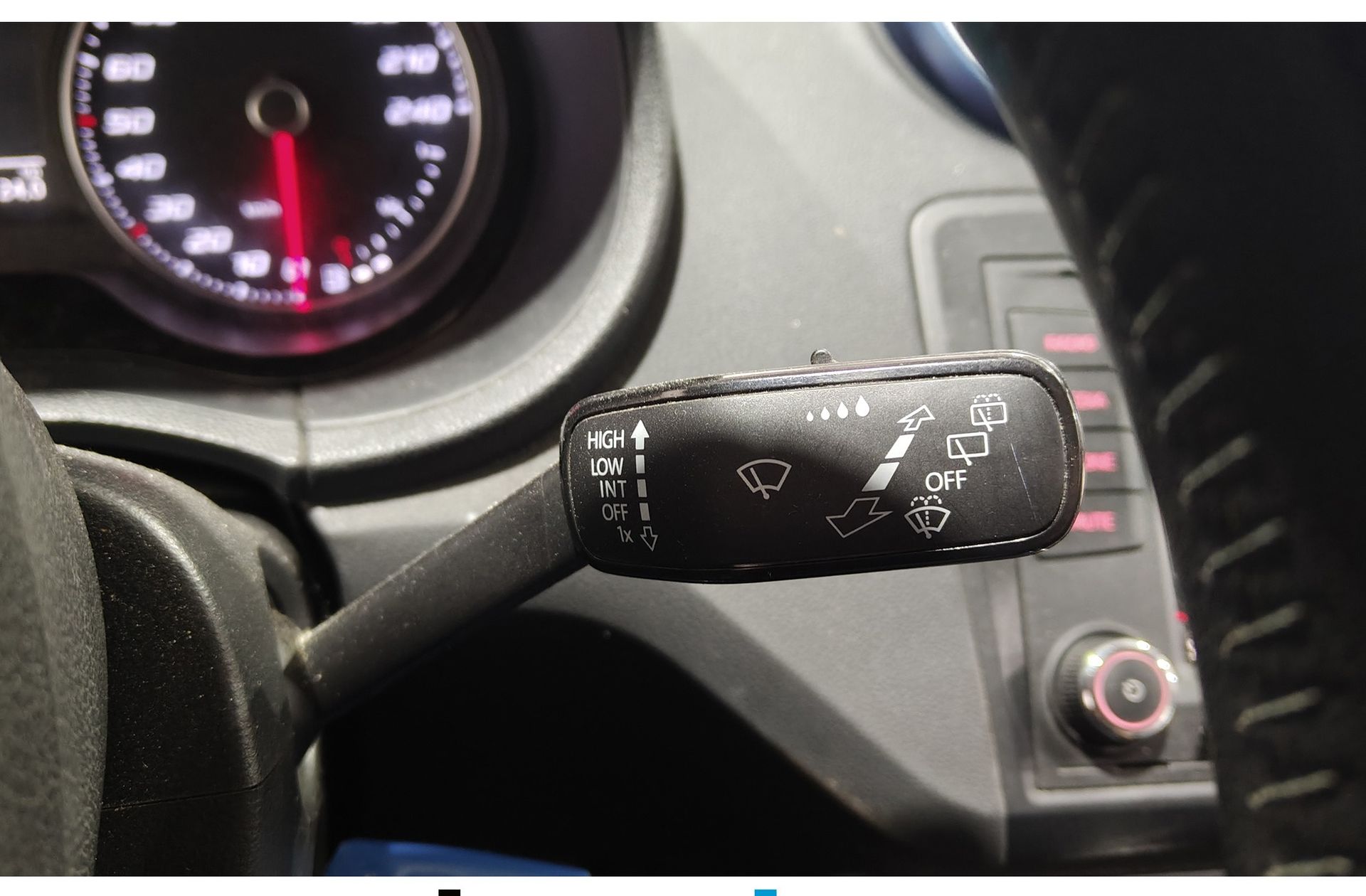 SEAT Ibiza 1.4 TDI Style Connect - foto 23