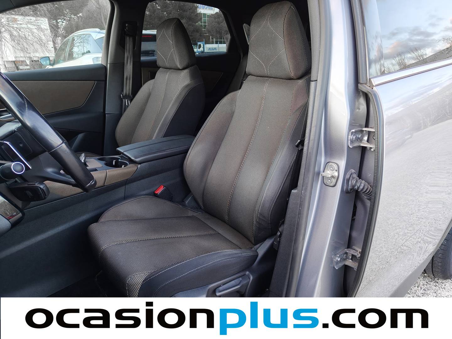 Foto DS DS 7 Crossback DS DS7 Crossback BlueHDi 130 DE Bastille + AT (130 CV)