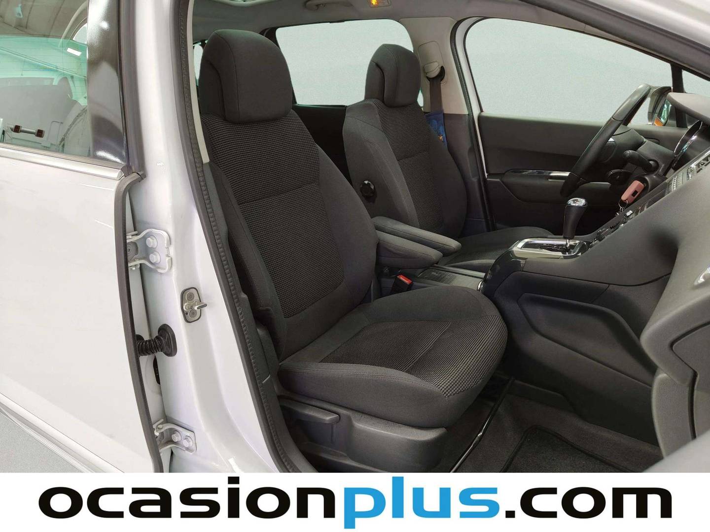 Foto Peugeot 5008 Peugeot 5008 1.6 BlueHDi Allure EAT6 (120 CV) 7 Plazas siete plazas