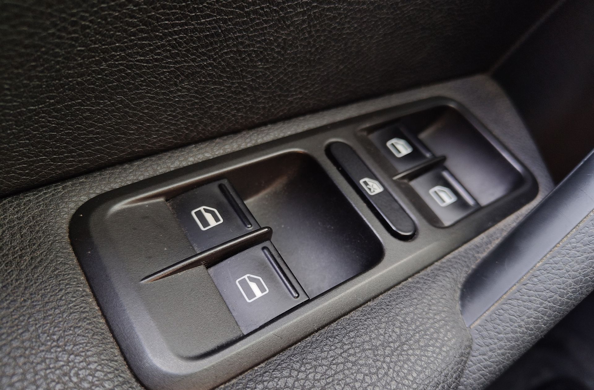 Škoda Yeti 2.0 TDI Outdoor Black - foto 26