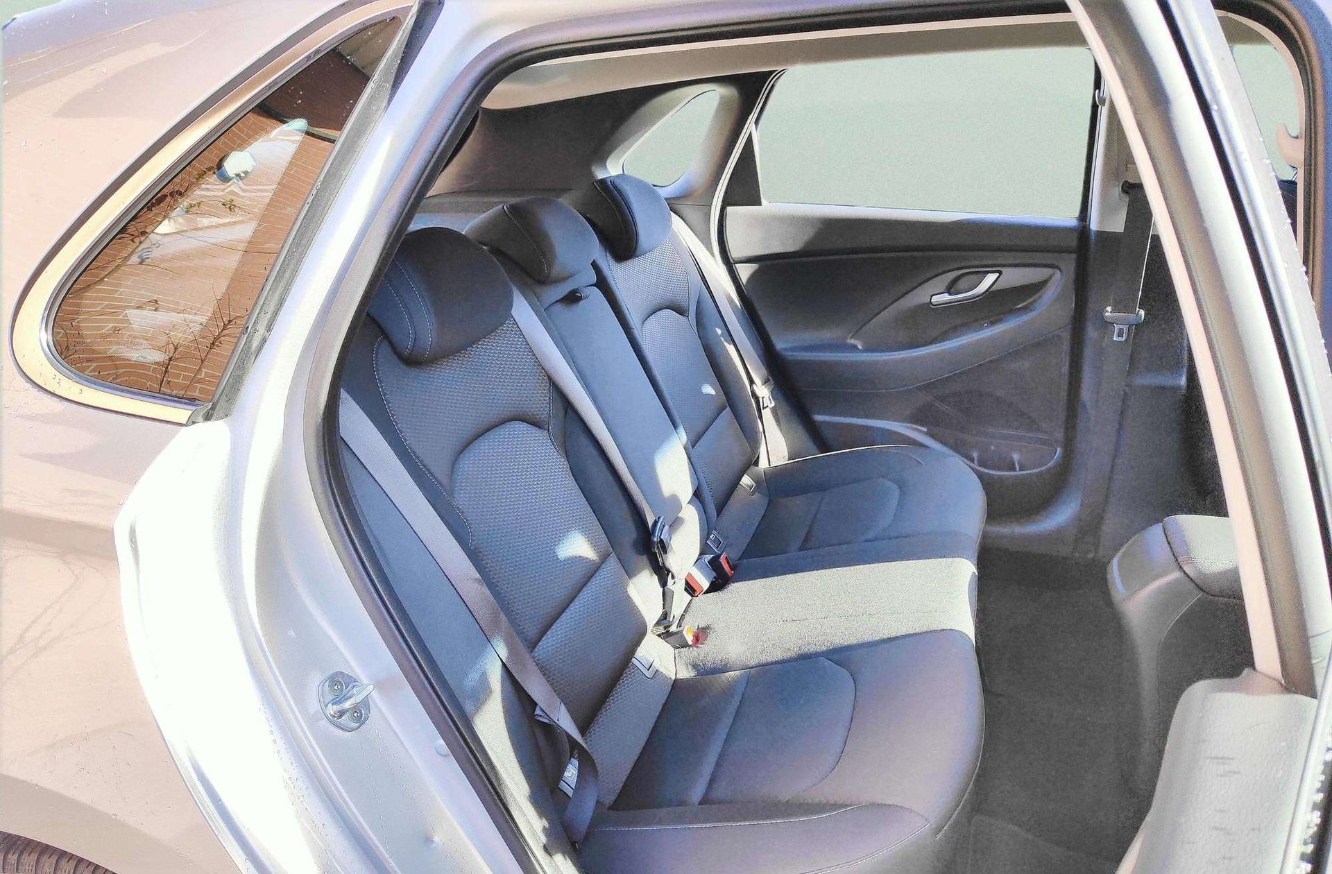 Hyundai i30 1.4 T-GDi Tecno - foto 16
