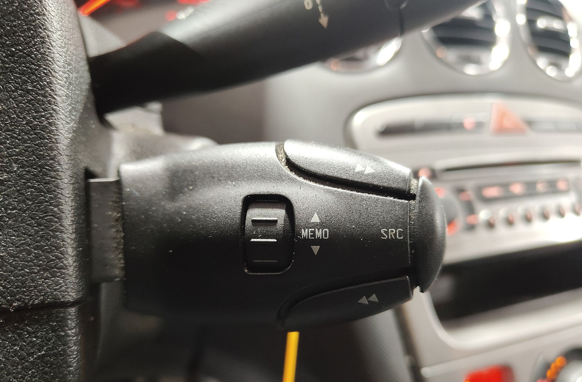 Peugeot 308 1.6 HDi Confort - foto 23