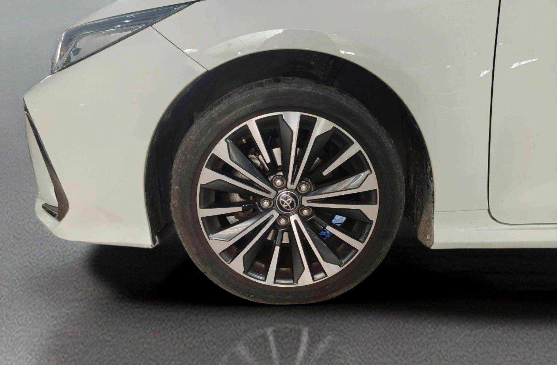 Toyota Corolla 140H Style - foto 36