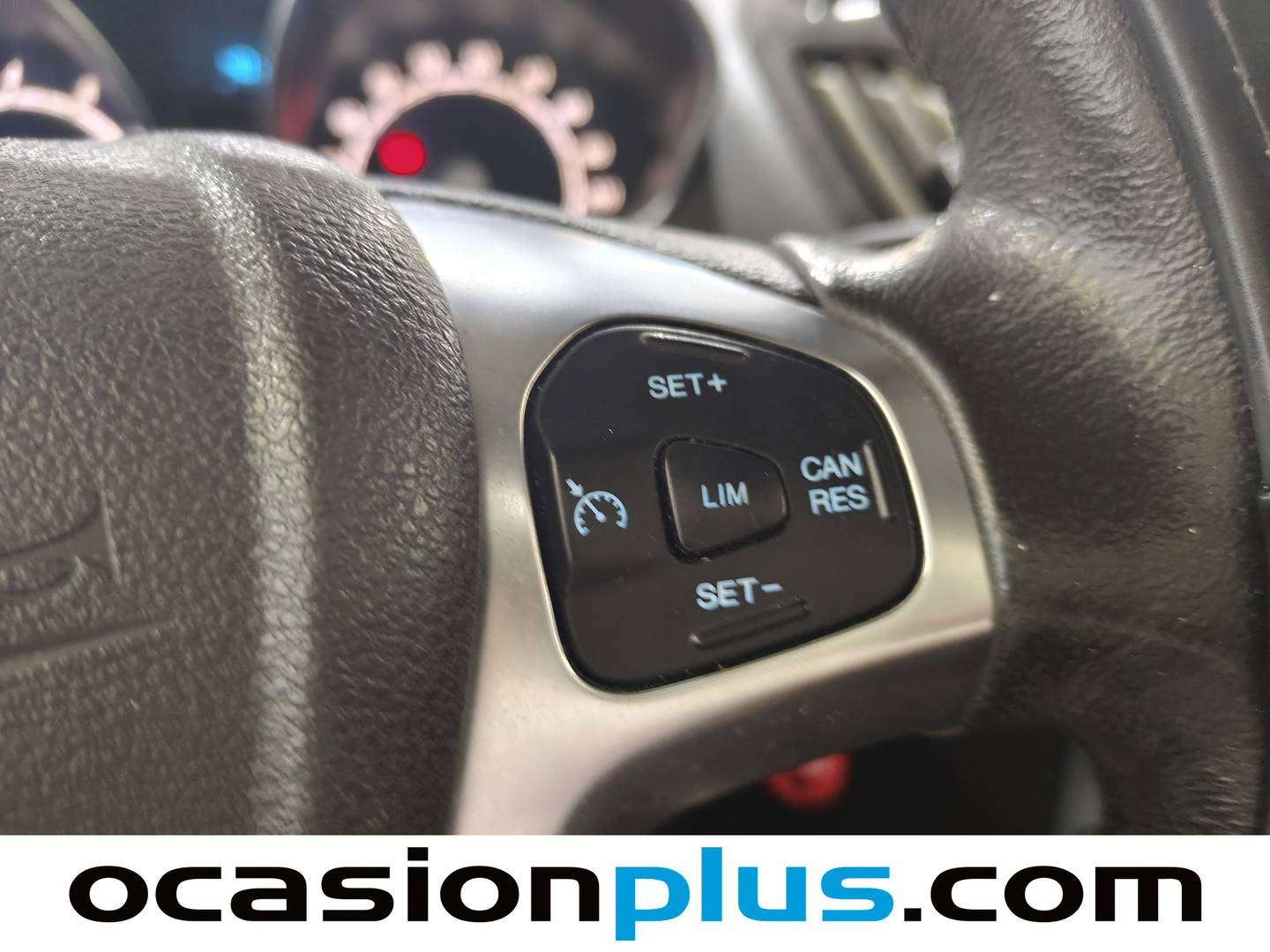 Ford Tourneo Courier Ford Tourneo Courier 1.0 EcoBoost Titanium (100 CV) de segunda mano