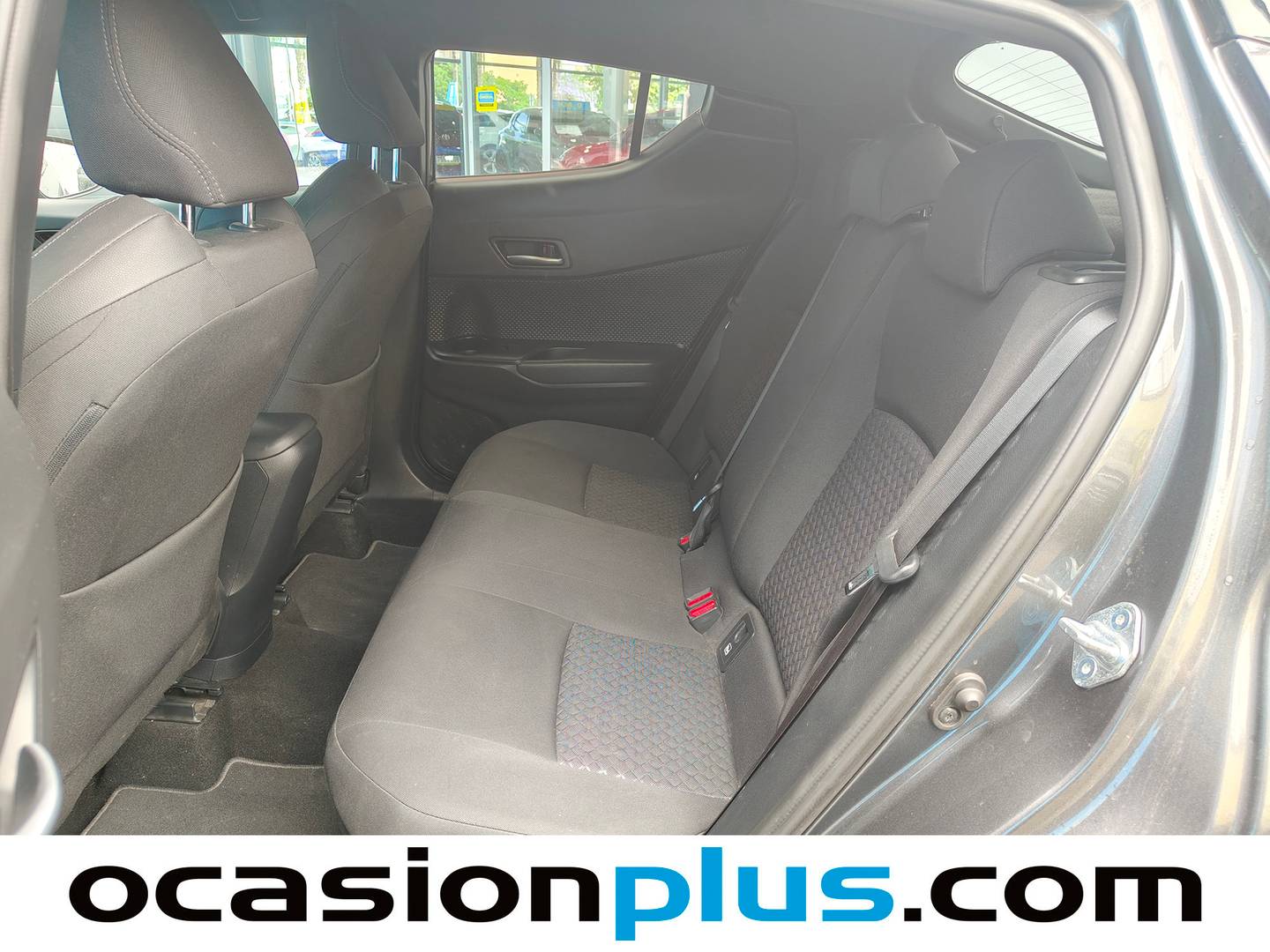 Foto asientos traseros Toyota C-HR Toyota C-HR 1.8 125H Advance (122 CV)