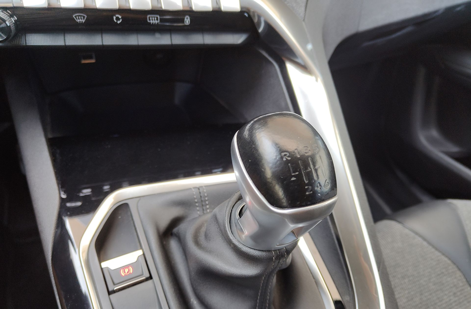 Peugeot 5008 PureTech 130 Allure 7 plazas - foto 5