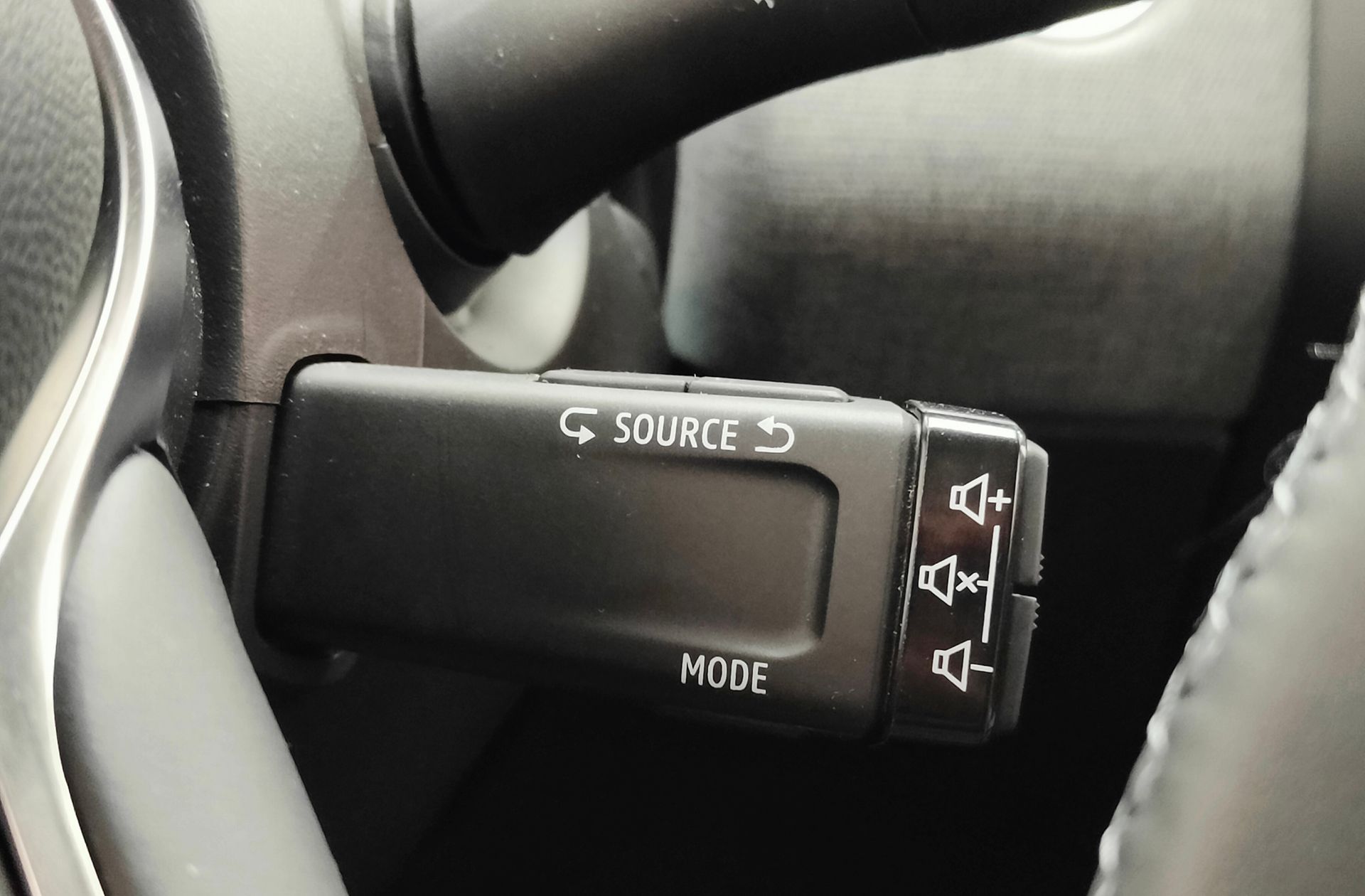 Mitsubishi Colt 100T GLP Motion - foto 28
