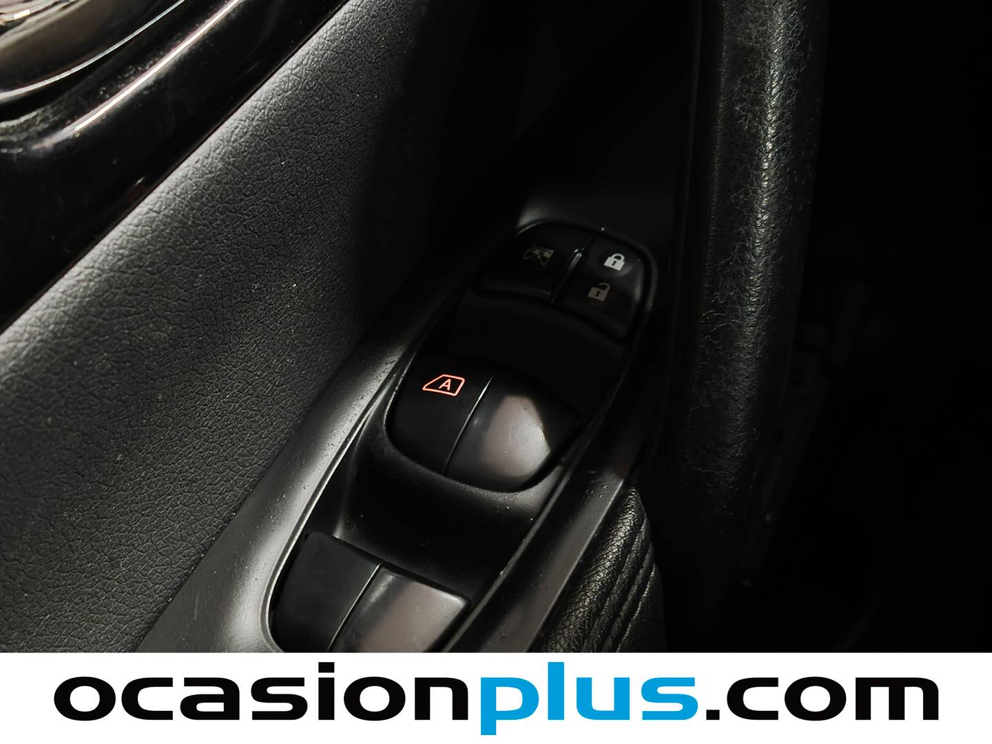 Foto Nissan QASHQAI Nissan Qashqai DIG-T 115 Tekna 4x2 Xtronic (115 CV)