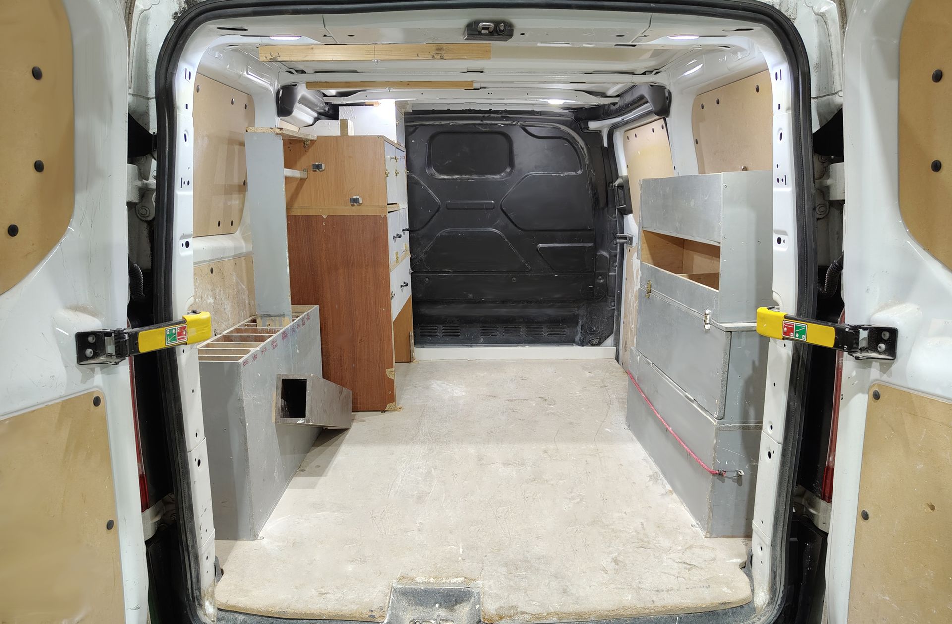 Ford Transit Custom Furgon 2.0 TDCi MHEV Trail 300 L1 - foto 15