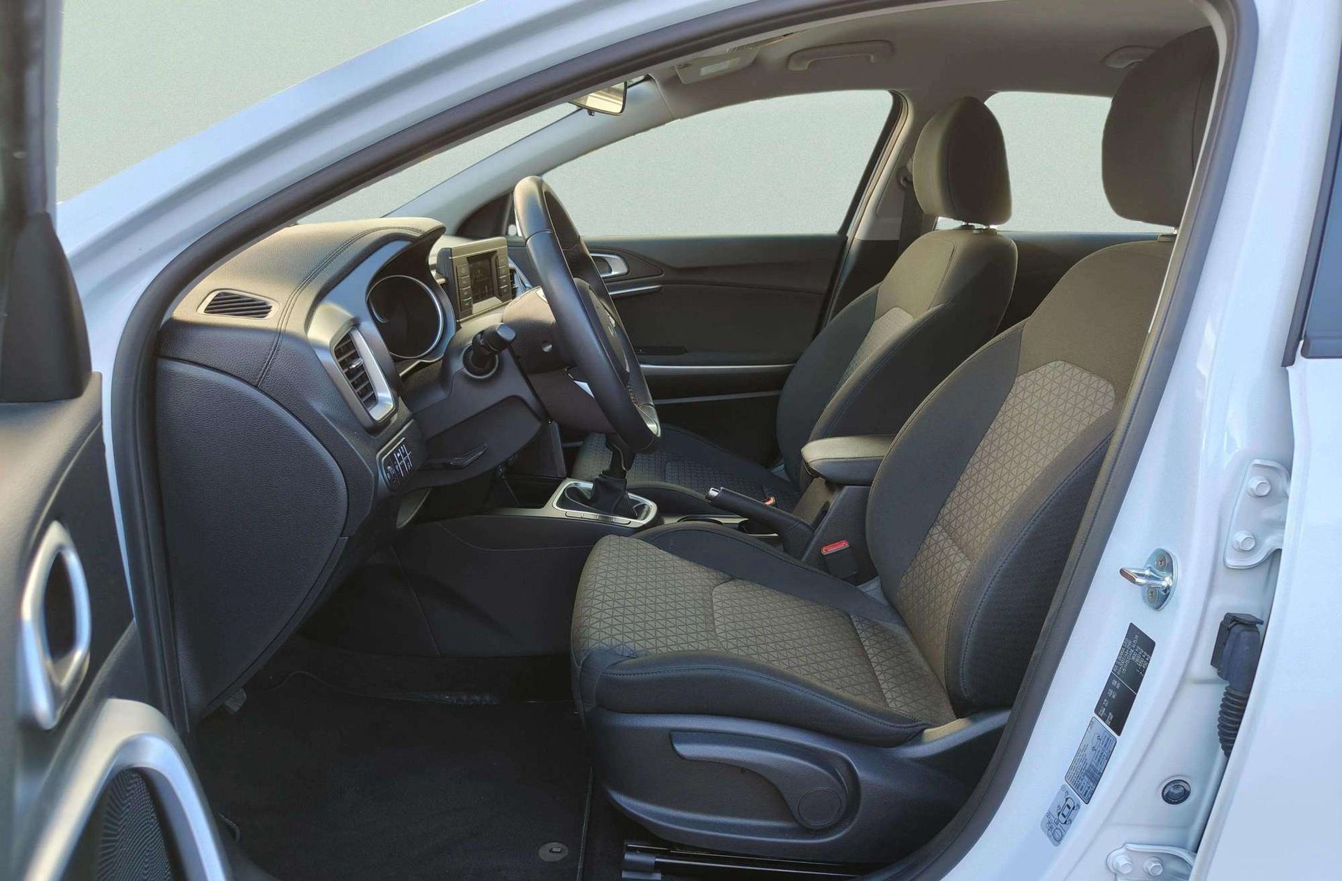 Kia Ceed 1.0 T-GDi Concept - foto 8