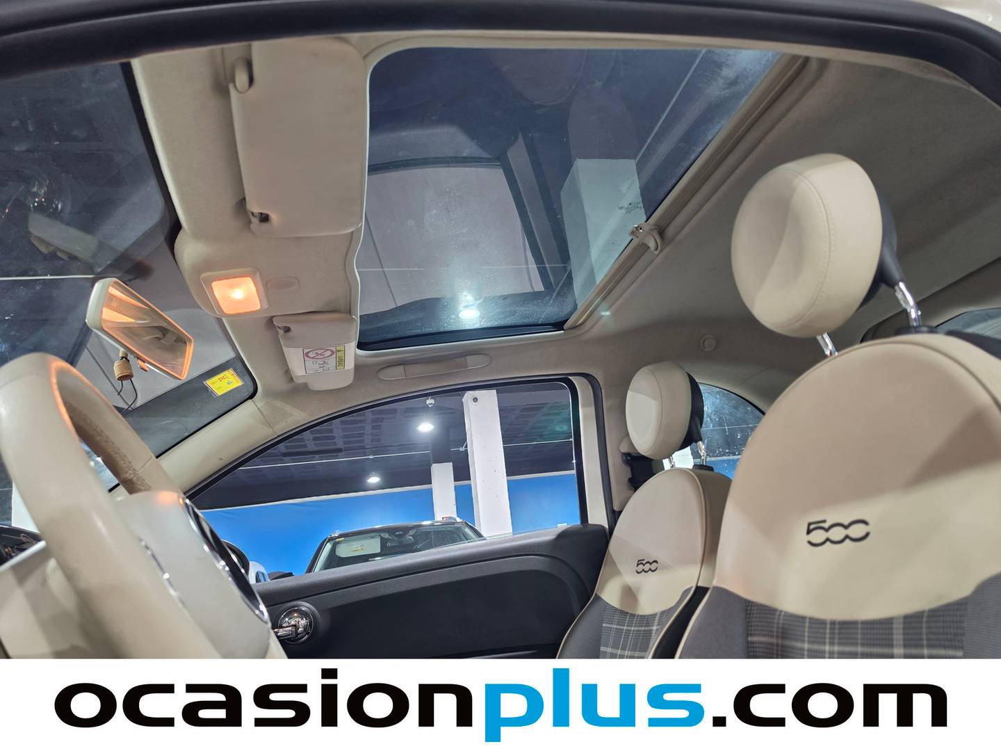 Extras y acabados del Fiat 500 Fiat 500 1.2 8v Lounge (69 CV)