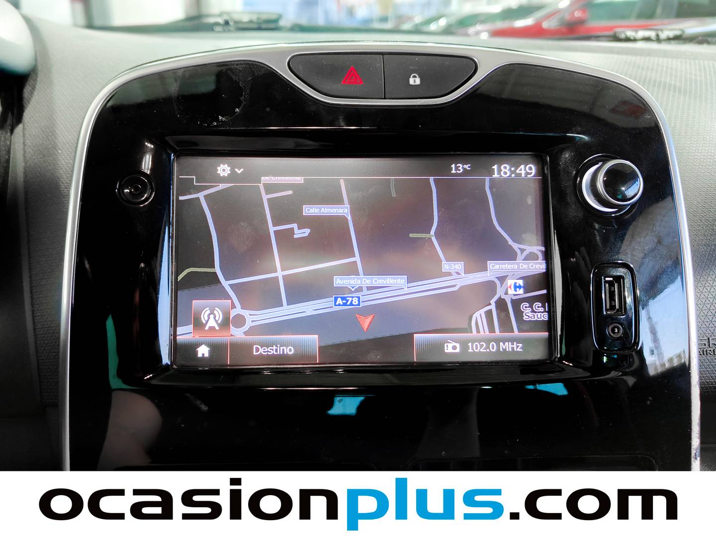 Extras y acabados del Renault Clio Renault Clio Limited 1.2 (75 CV)