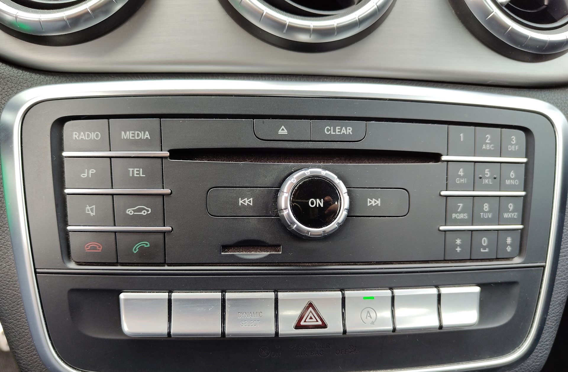 Mercedes-Benz CLA 180 Pack AMG - foto 28
