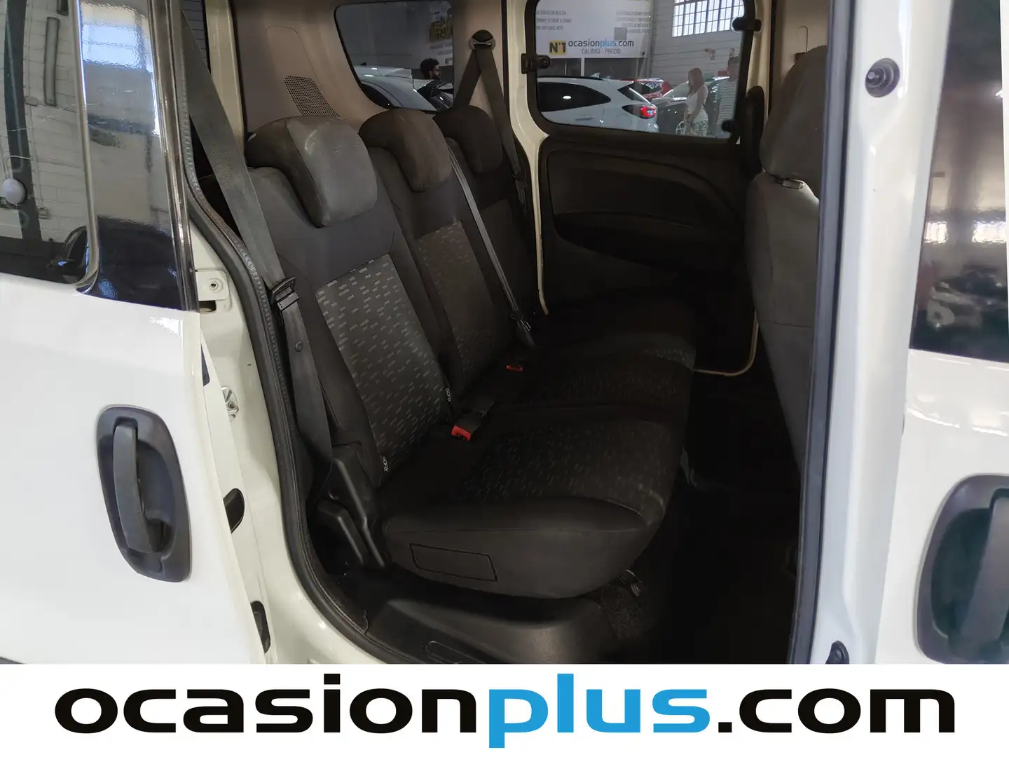 Foto Opel Combo Opel Combo Tour 1.6 CDTI Expression L1 H1 (105 CV)