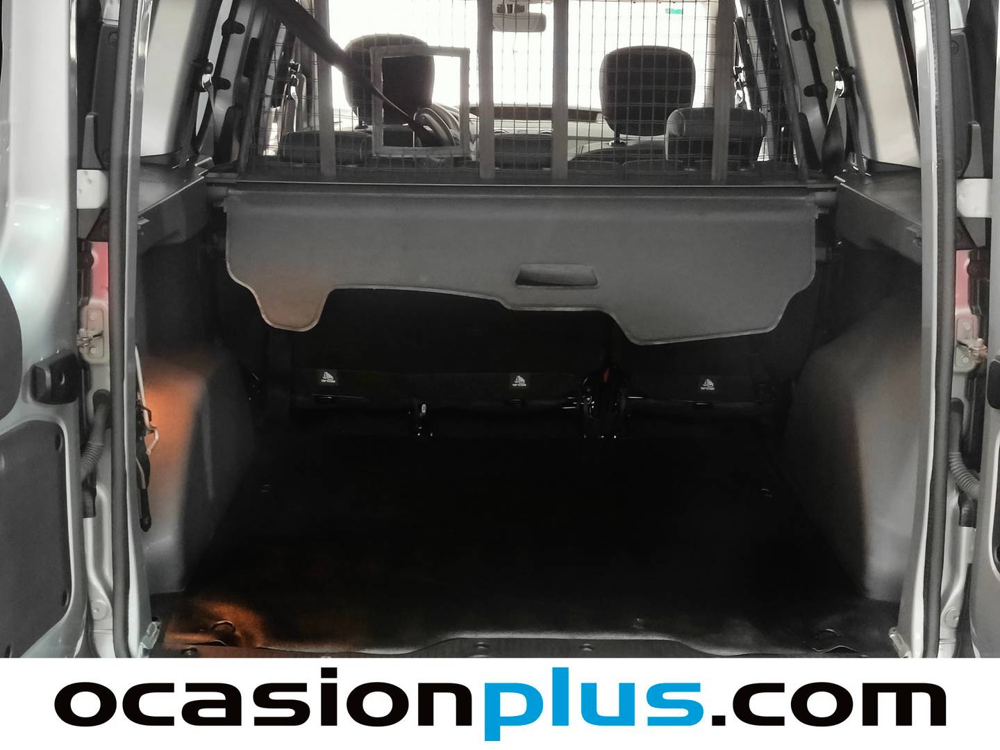 Fotos maletero Dacia Dokker Dacia Dokker Stepway Essential Blue dCi (95 CV)