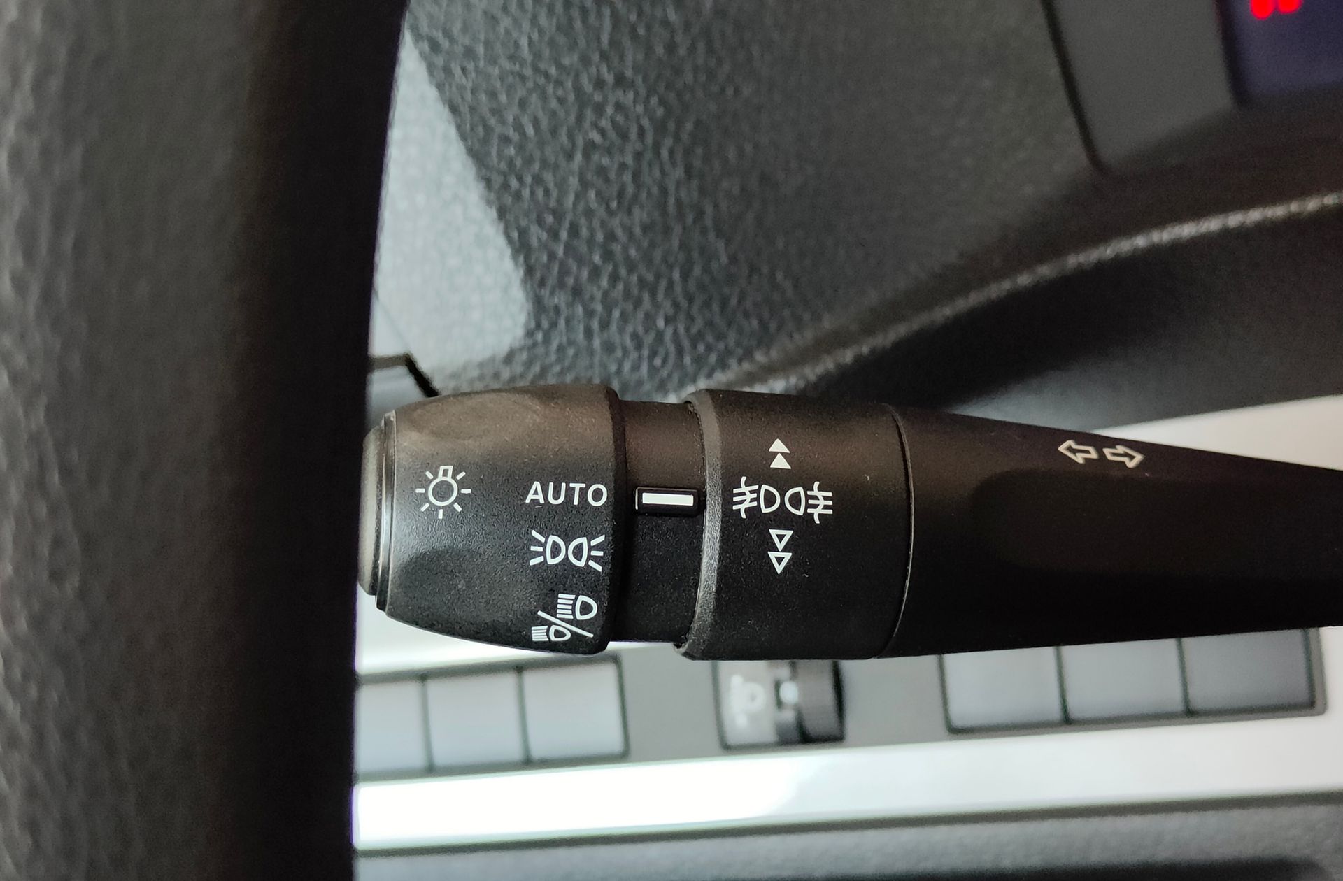 Opel Vivaro Furgon BlueHDi 120 - foto 20